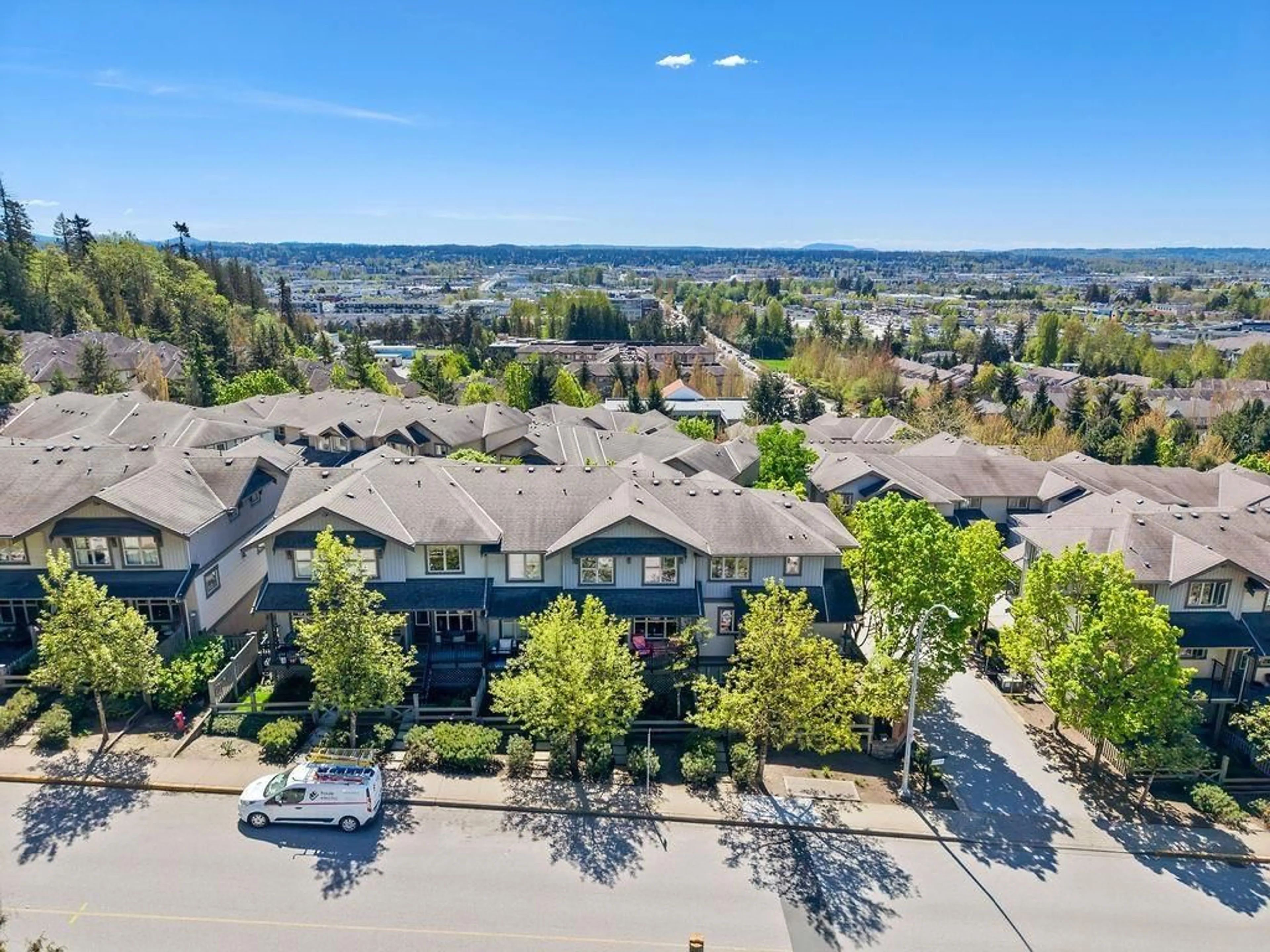 A pic from outside/outdoor area/front of a property/back of a property/a pic from drone, mountain view for 7 - 20326 68 AVENUE, Langley British Columbia V2Y0E3
