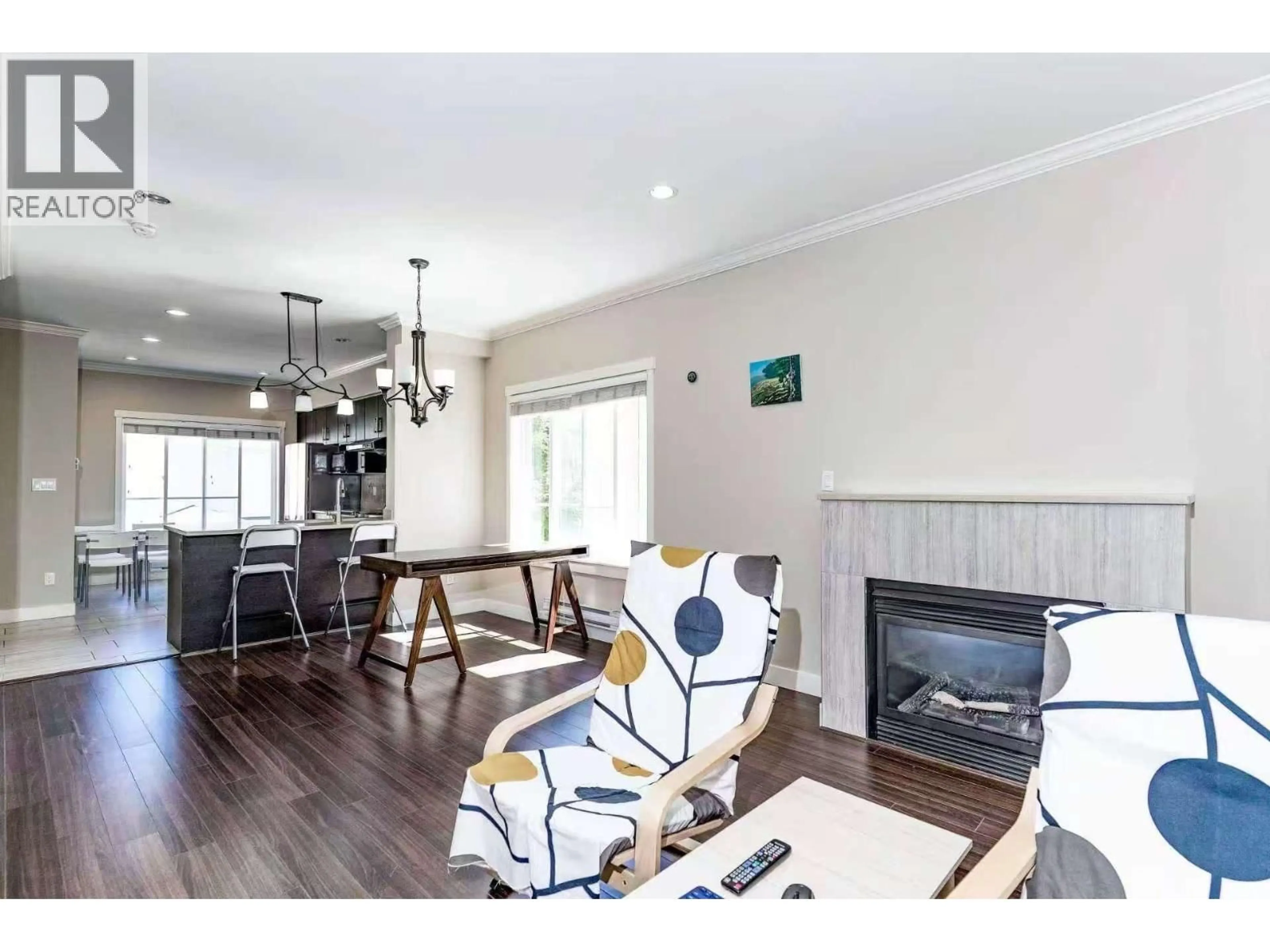 Open concept kitchen, wood/laminate floor for 24 - 9811 FERNDALE ROAD, Richmond British Columbia V6Y1X4