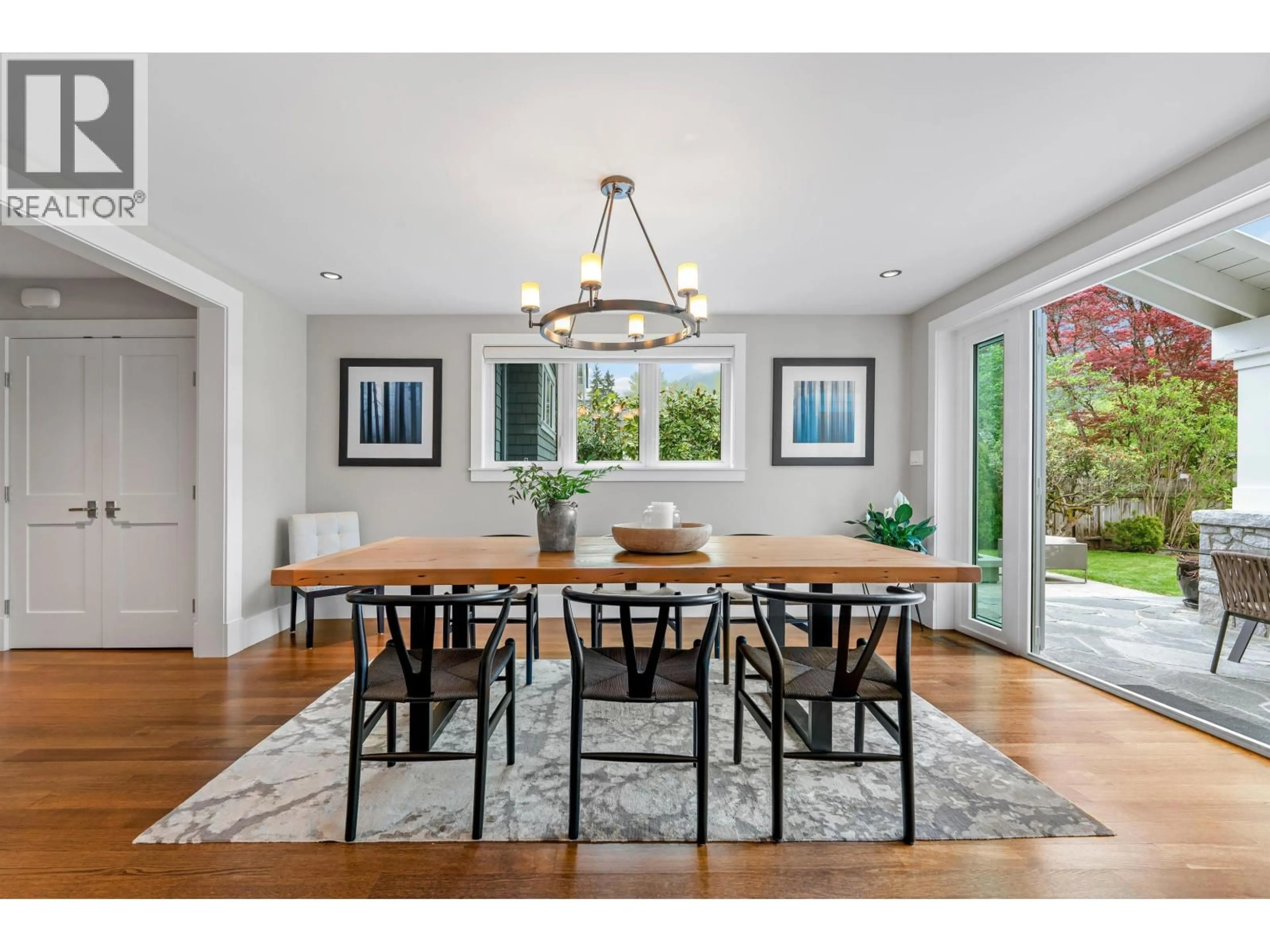 Dining room, wood/laminate floor for 4390 CHEVIOT ROAD, North Vancouver British Columbia V7R3T4