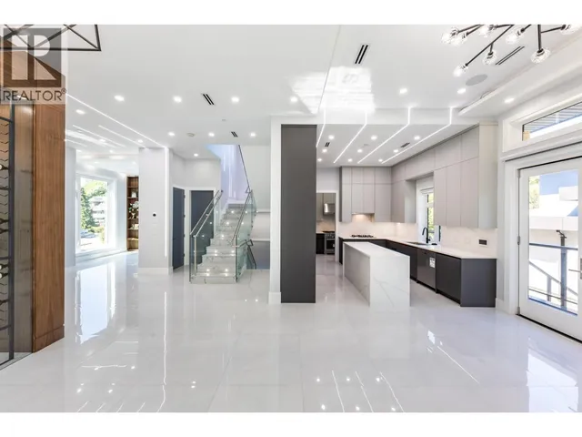 3587 MAYFAIR AVENUE, Vancouver 5