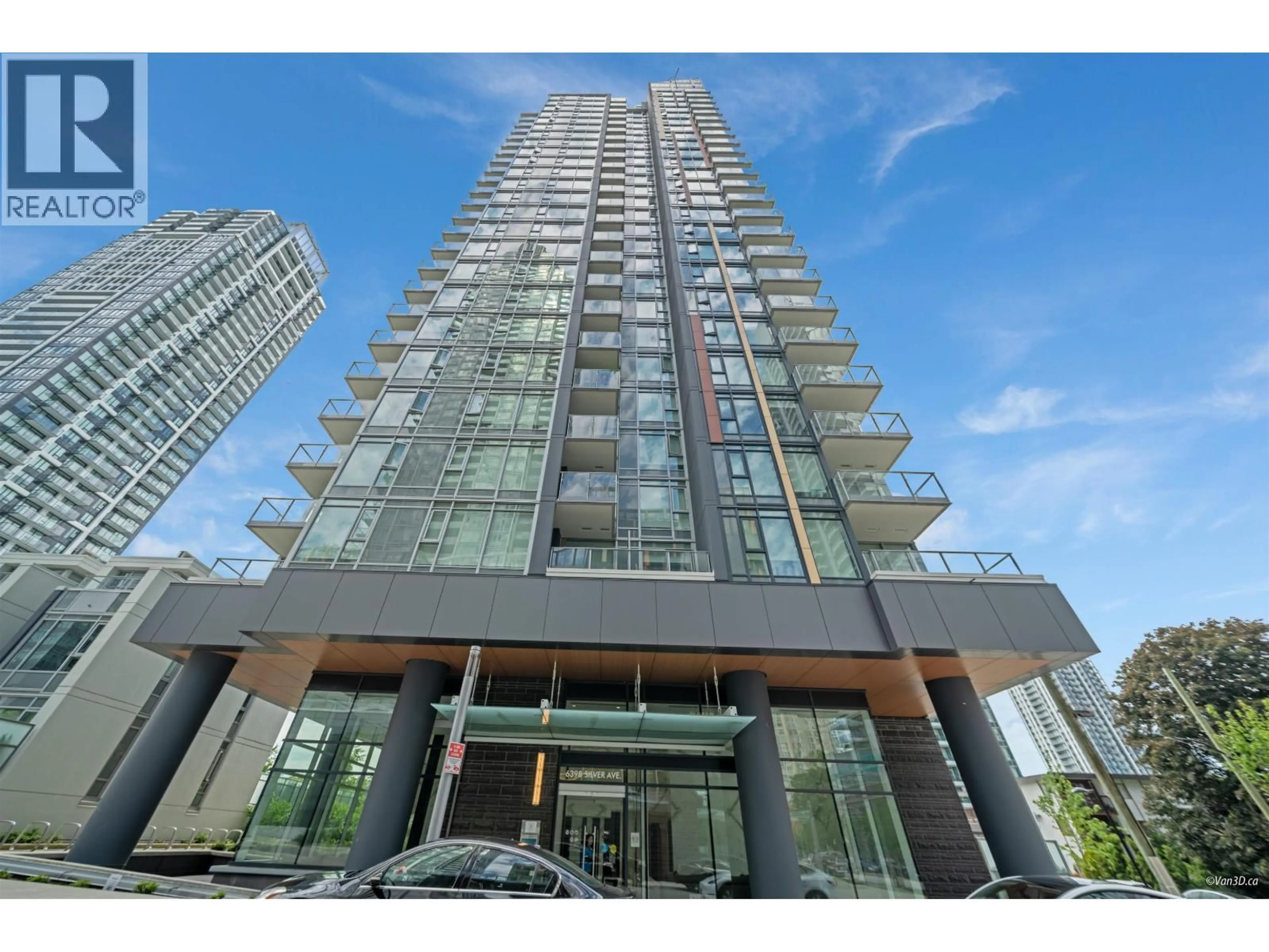 Indoor foyer for 602 - 6398 SILVER AVENUE, Burnaby British Columbia V5H0K7