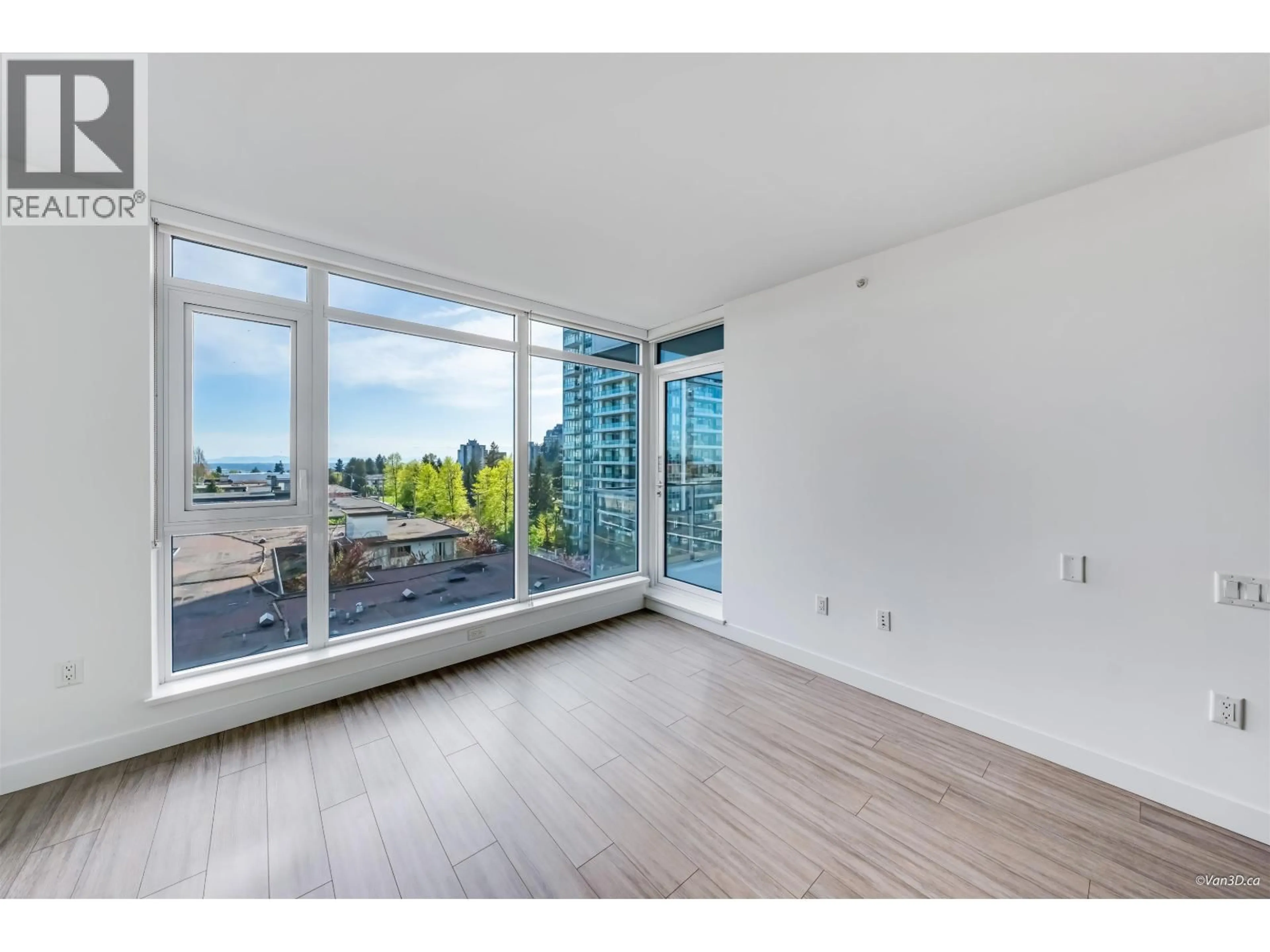 A pic of a room for 602 - 6398 SILVER AVENUE, Burnaby British Columbia V5H0K7