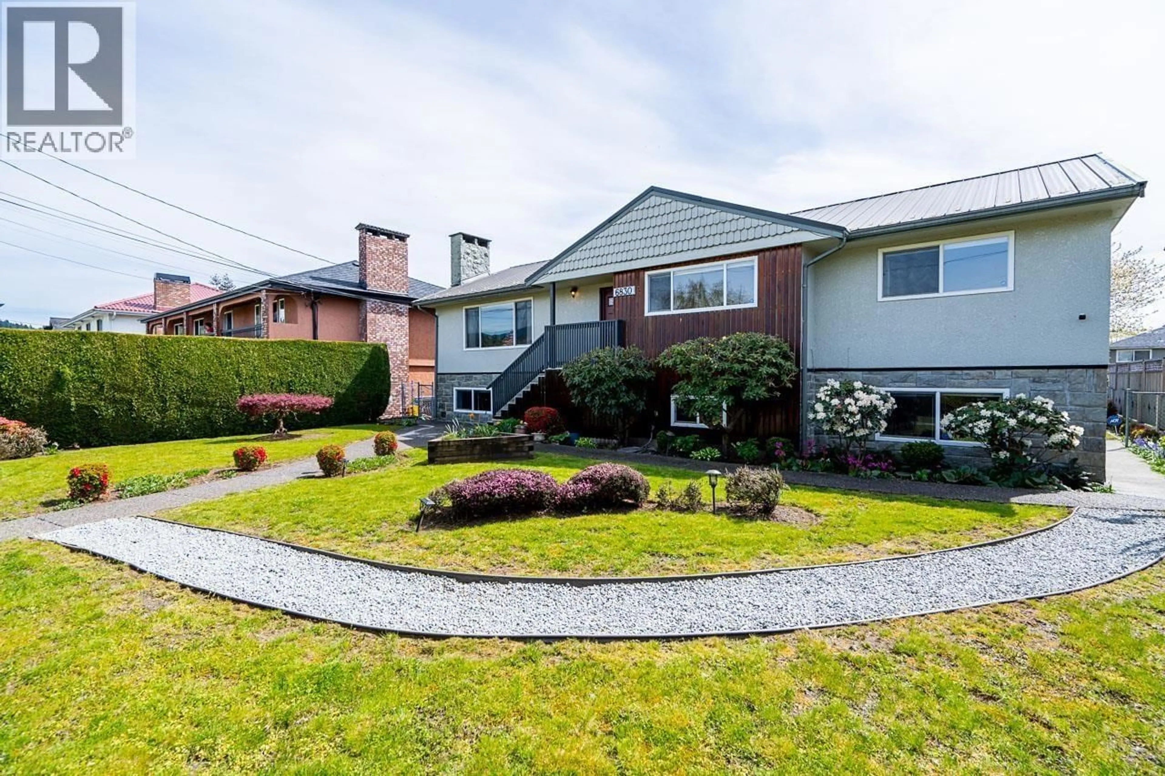 Unknown for 6830 CURTIS STREET, Burnaby British Columbia V5B2B1