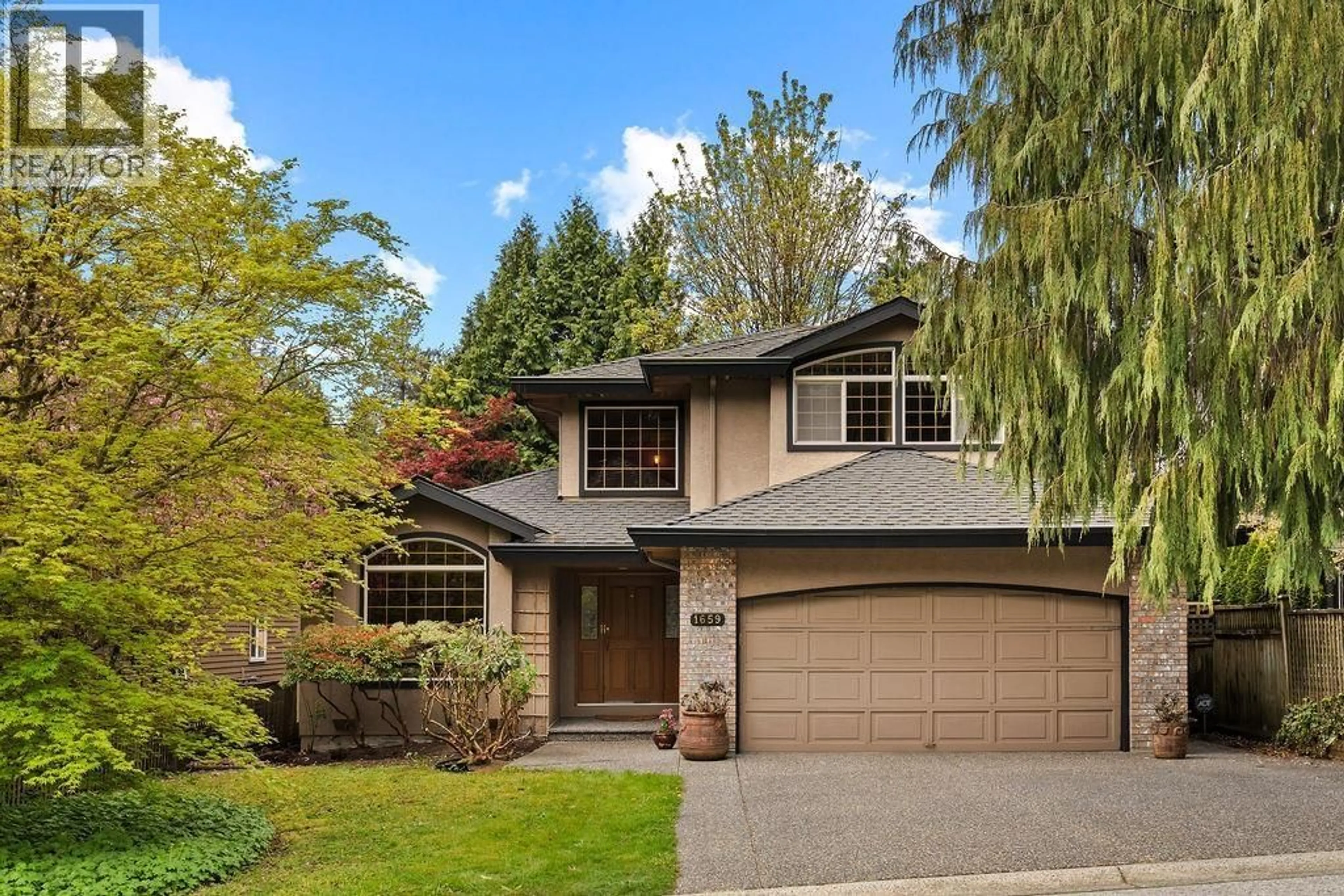 Home with vinyl exterior material, street for 1659 ORKNEY PLACE, North Vancouver British Columbia V7H2Z1
