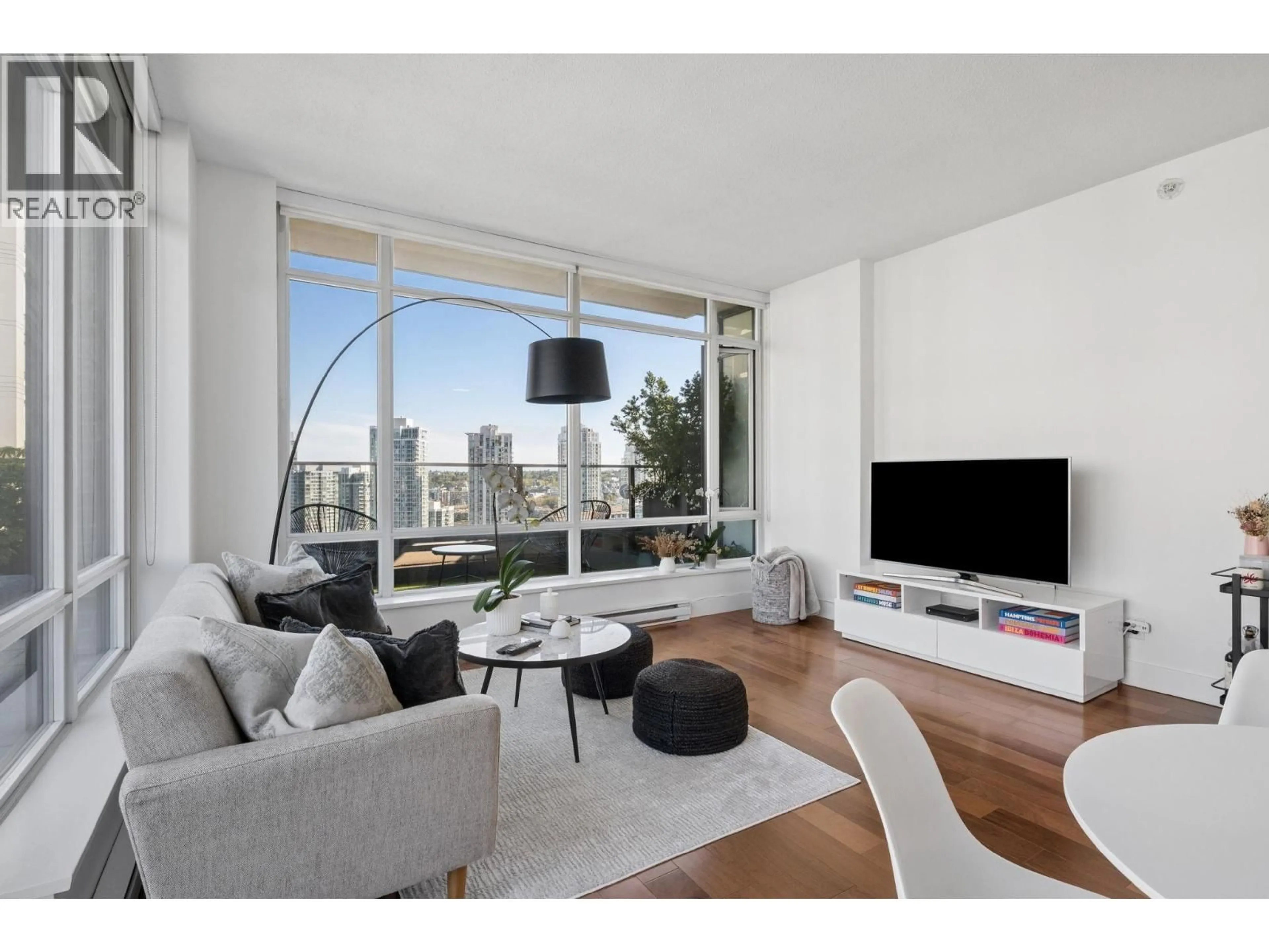 Living room with furniture, wood/laminate floor for 1906 - 1088 RICHARDS STREET, Vancouver British Columbia V6B0J8