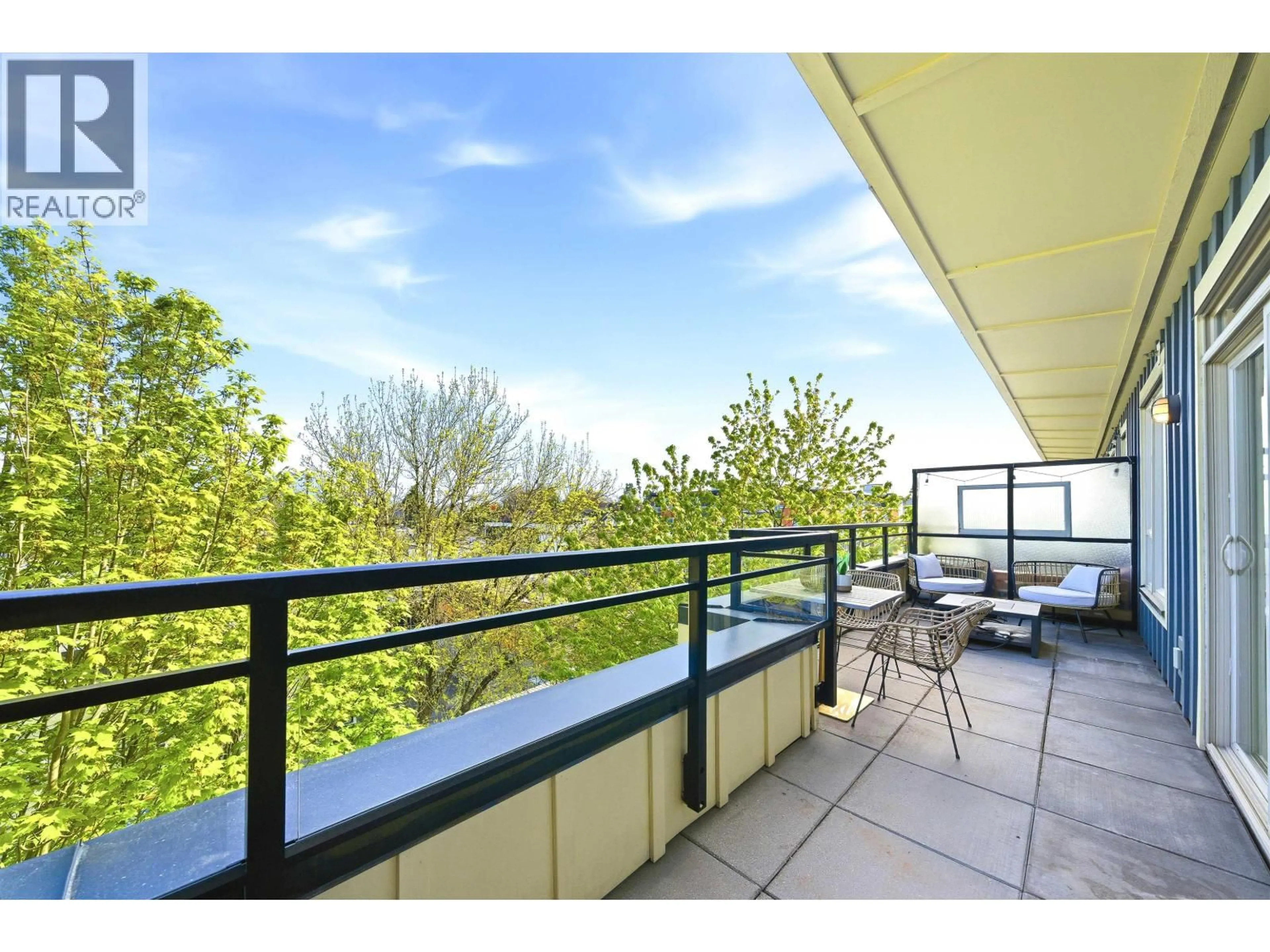 Balcony in the apartment, unknown for PH17 - 688 17TH AVENUE, Vancouver British Columbia V5V0A8