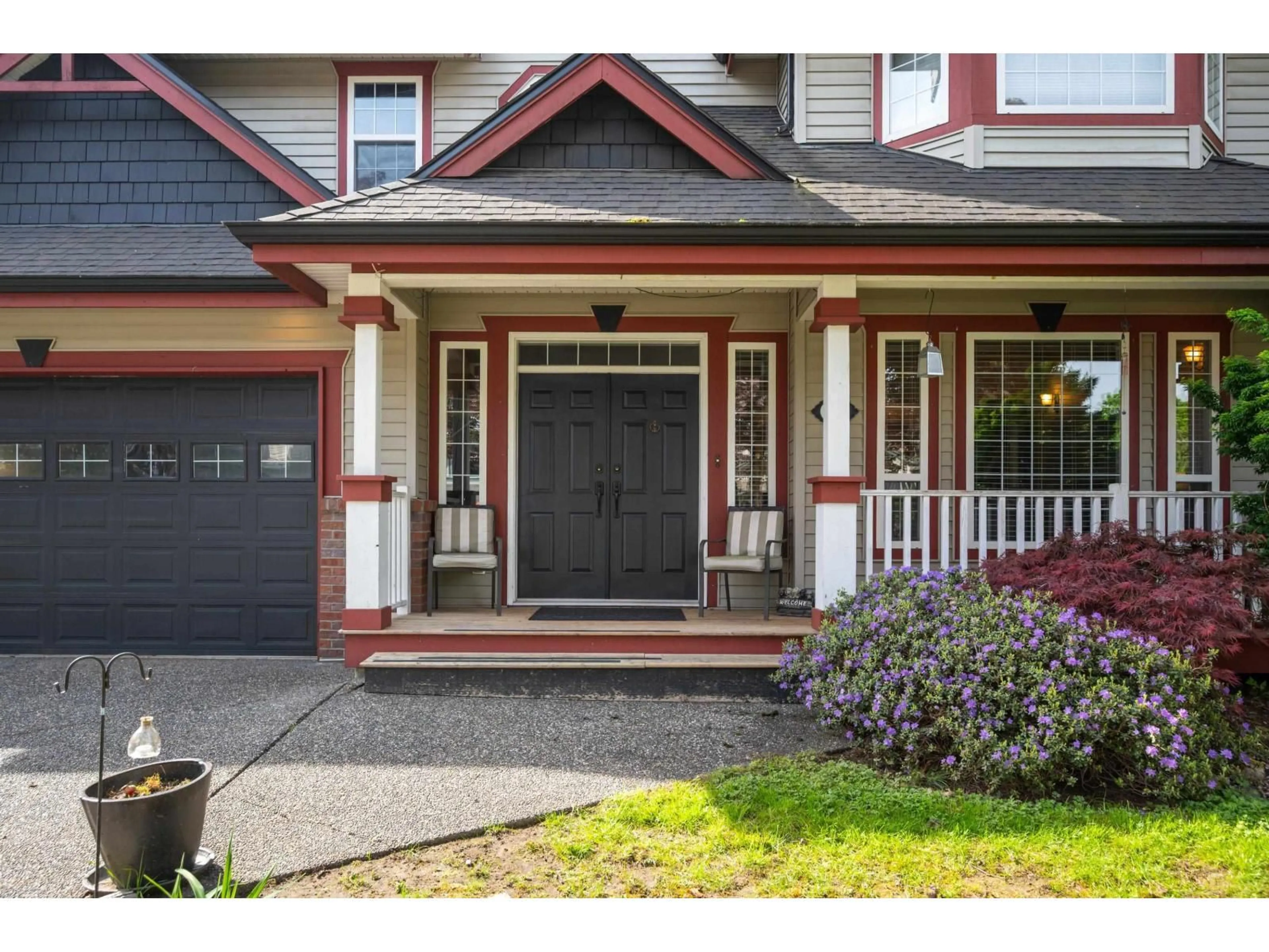 Home with vinyl exterior material, street for 20218 93 AVENUE, Langley British Columbia V1M3Y1