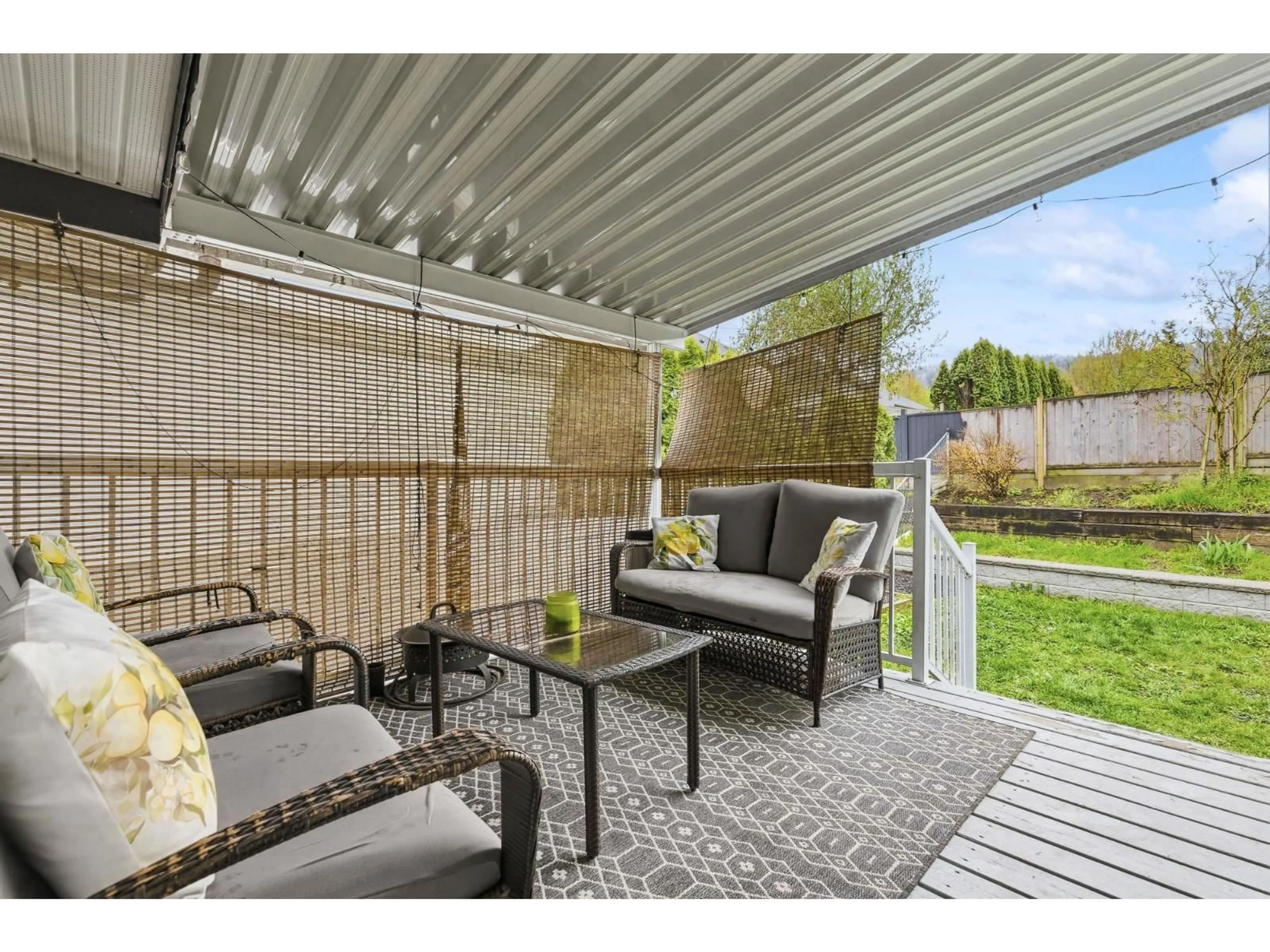 Patio, street for 11 - 44565 MONTE VISTA DRIVE, Chilliwack British Columbia V2R5Y4