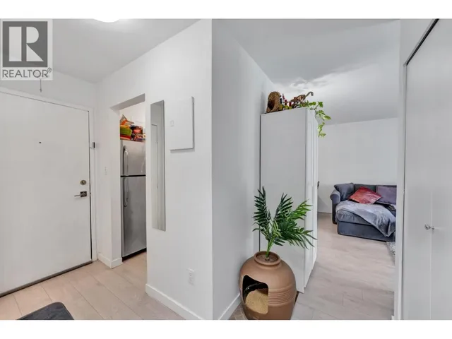 304 - 9847 MANCHESTER DRIVE, Burnaby 3