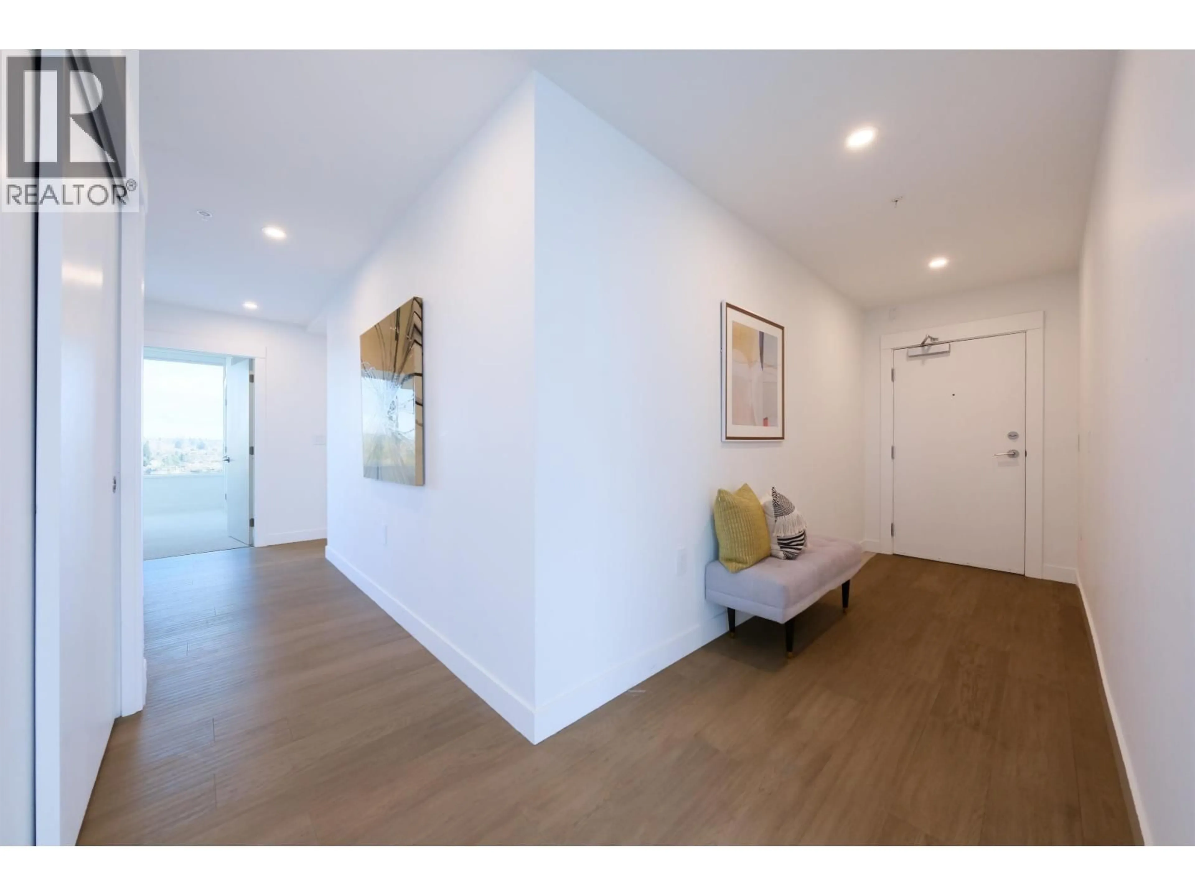 Indoor entryway for 602 - 7638 CAMBIE STREET, Vancouver British Columbia V6P3H7