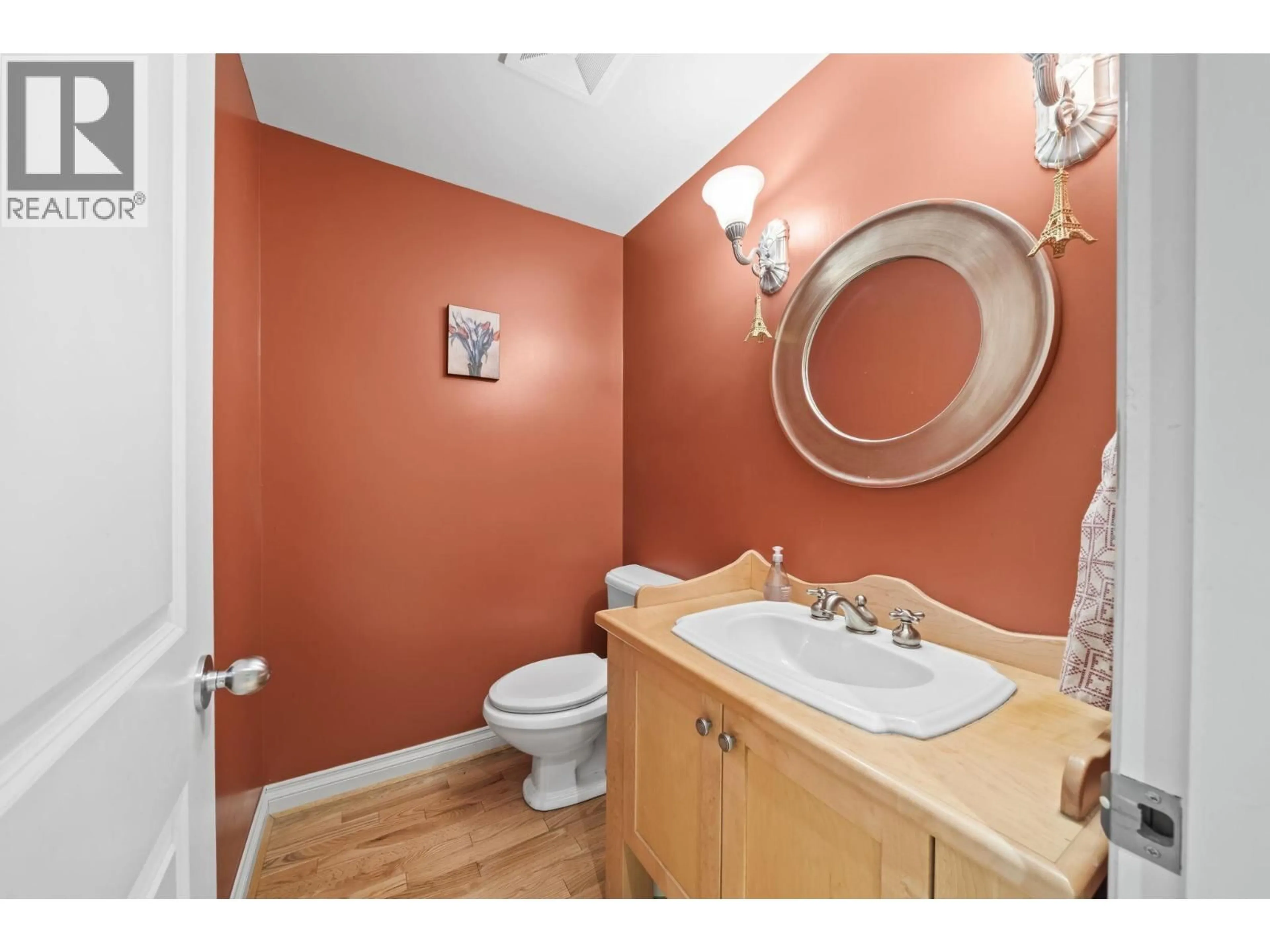 Standard bathroom, ceramic/tile floor for 2925 21ST STREET, Vancouver British Columbia V6L1K7