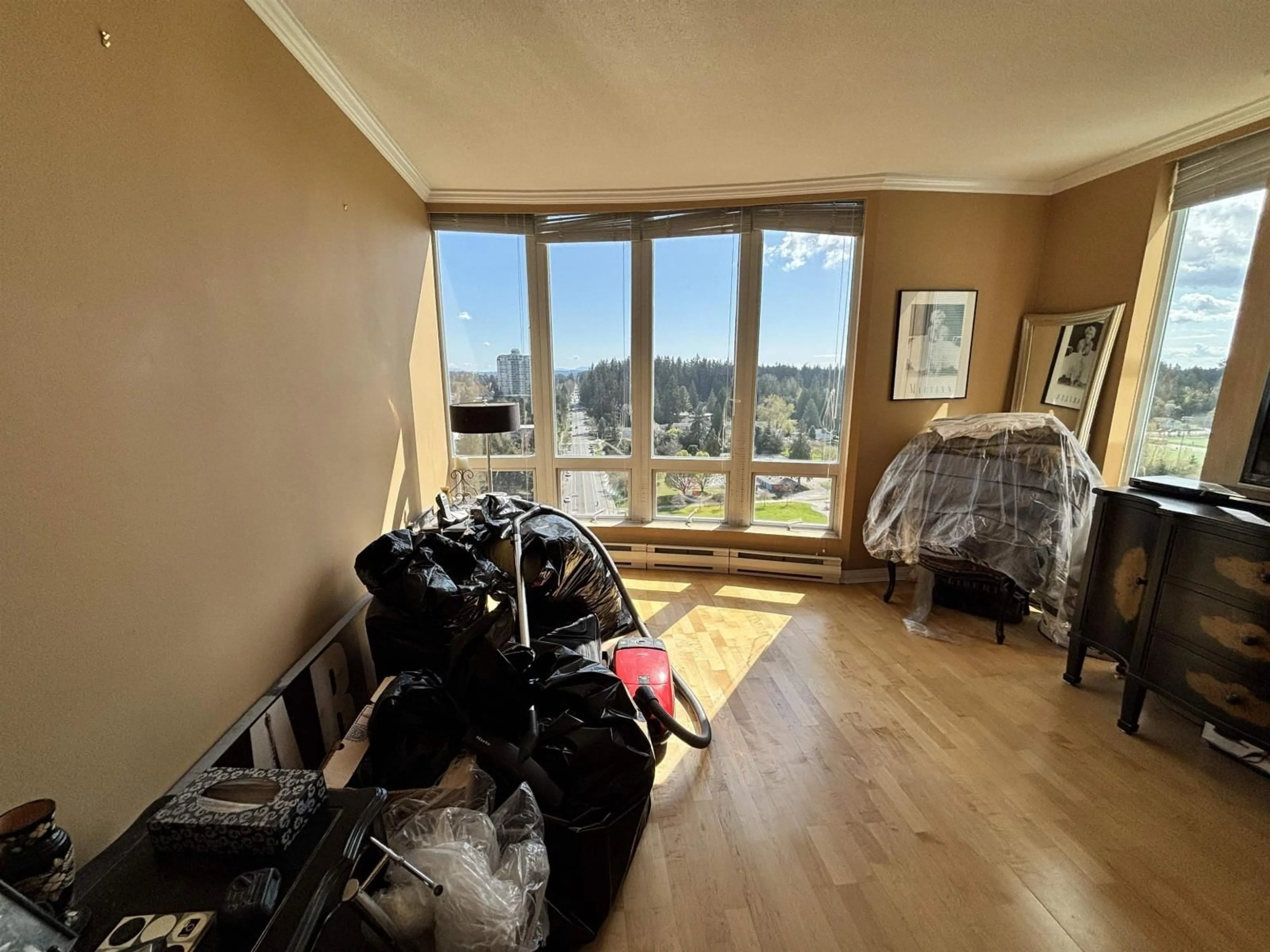 A pic of a room for 1904 - 14820 104 AVENUE, Surrey British Columbia V3R0V9