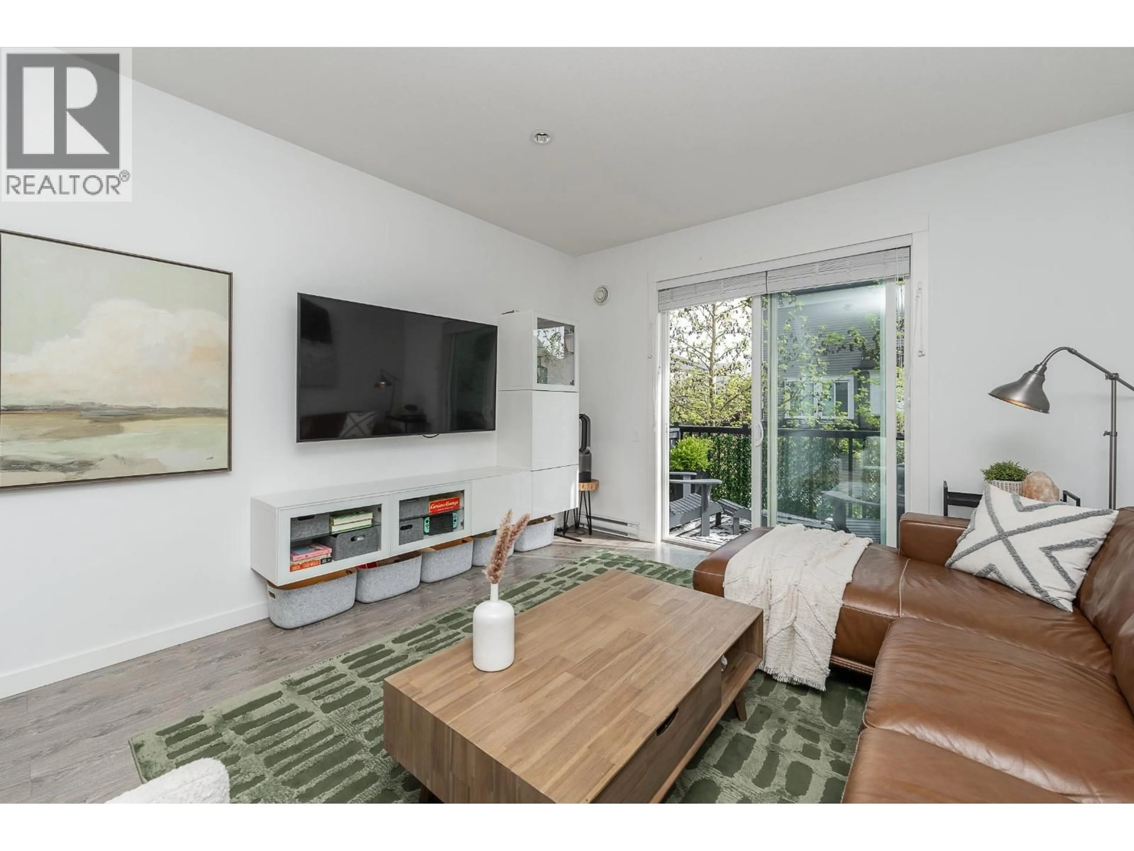 Living room with furniture, unknown for 51 - 2423 AVON PLACE, Port Coquitlam British Columbia V3B0H5