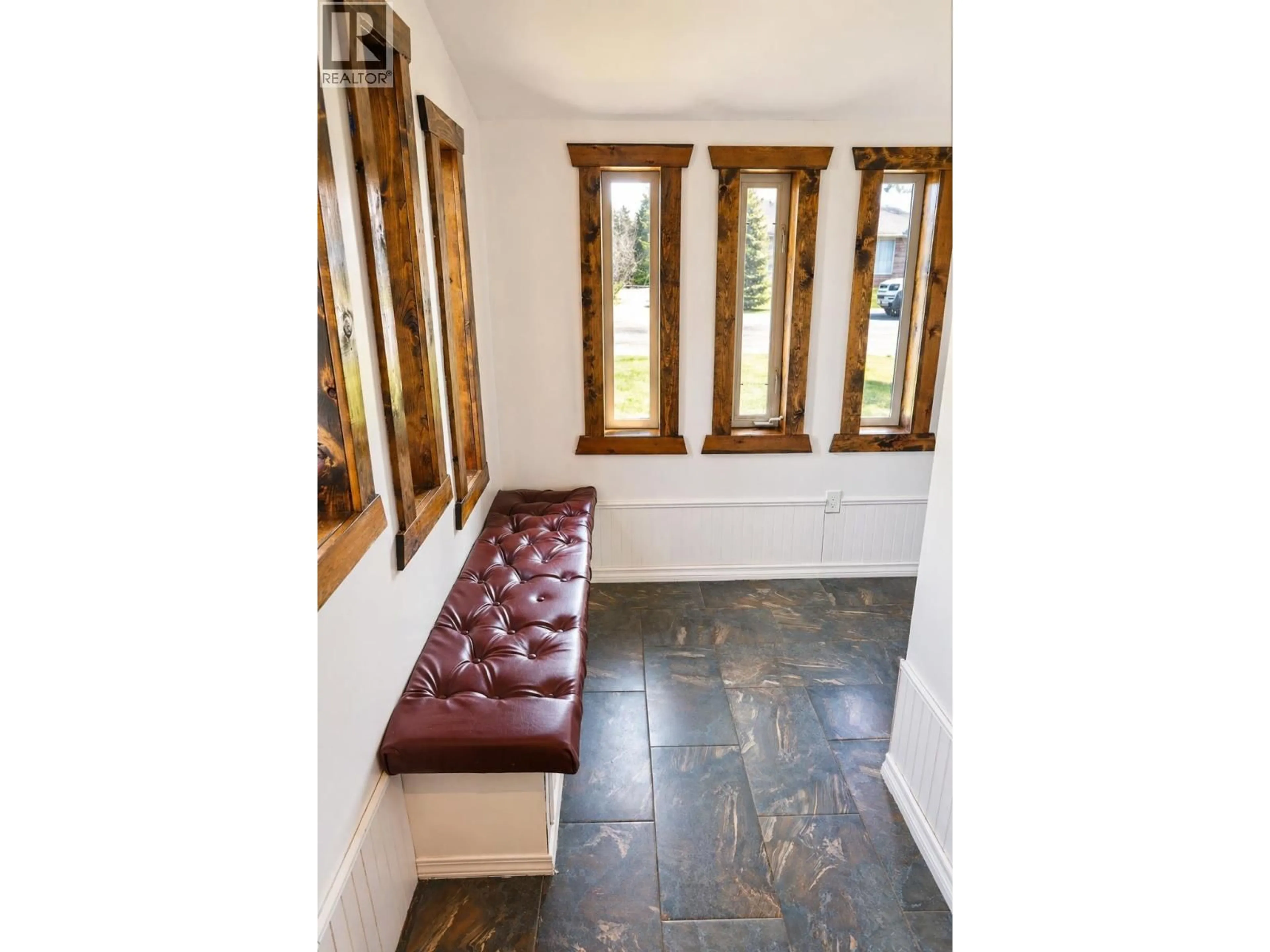 Indoor entryway for 1445 CORMORANT AVENUE, Kitimat British Columbia V8C1R9