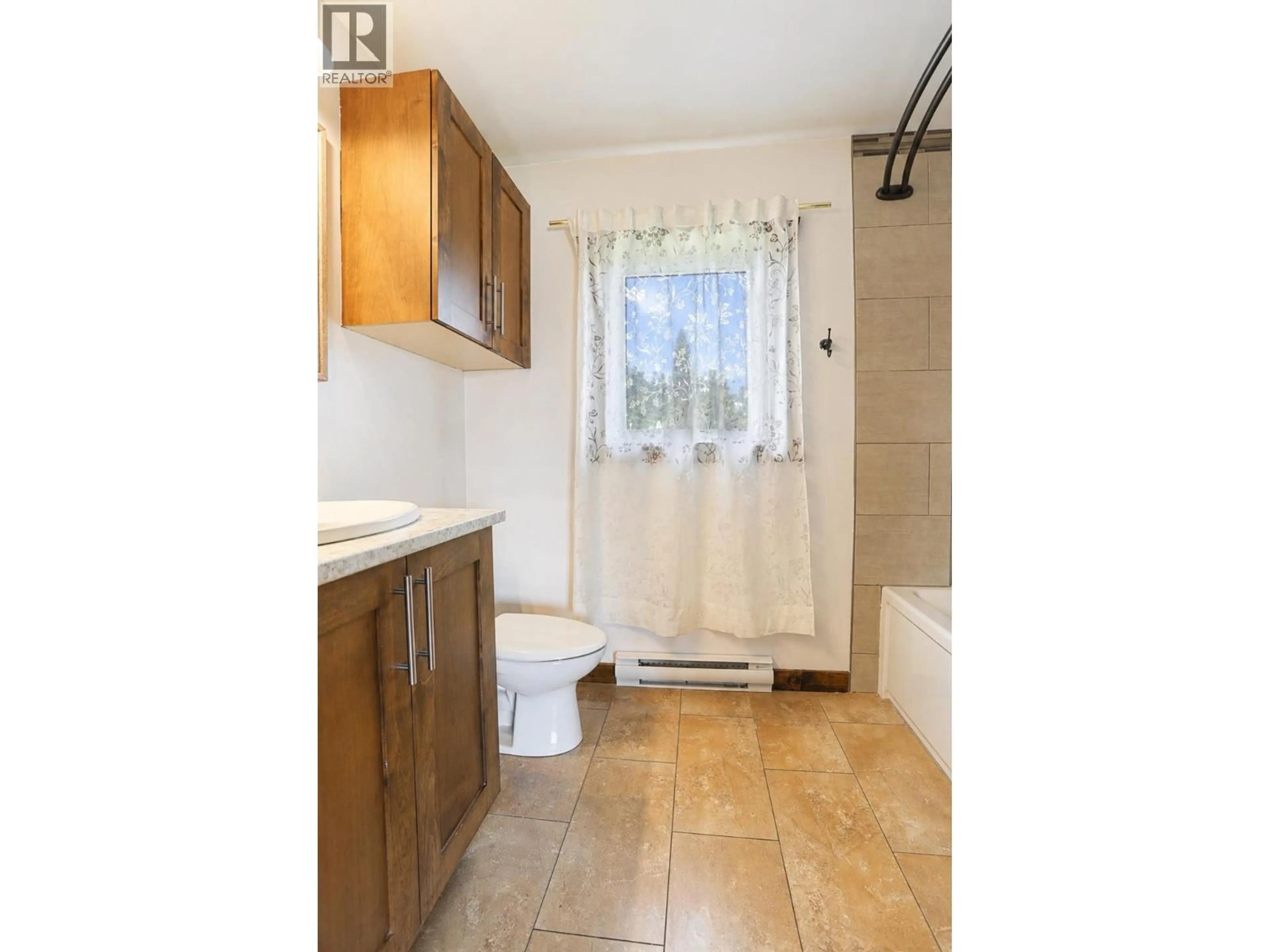 Standard bathroom, ceramic/tile floor for 1445 CORMORANT AVENUE, Kitimat British Columbia V8C1R9