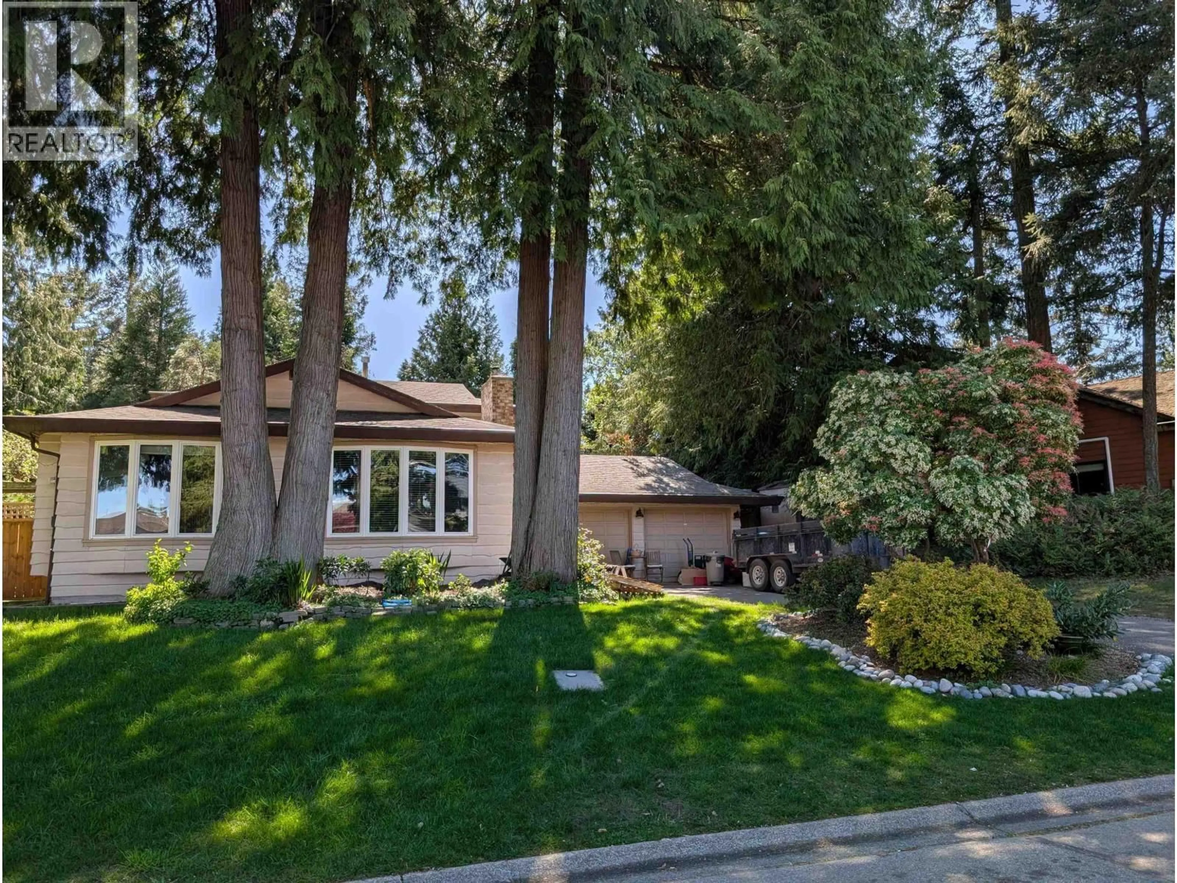 Home with vinyl exterior material, street for 5630 SHERWOOD BOULEVARD, Delta British Columbia V4L2C5