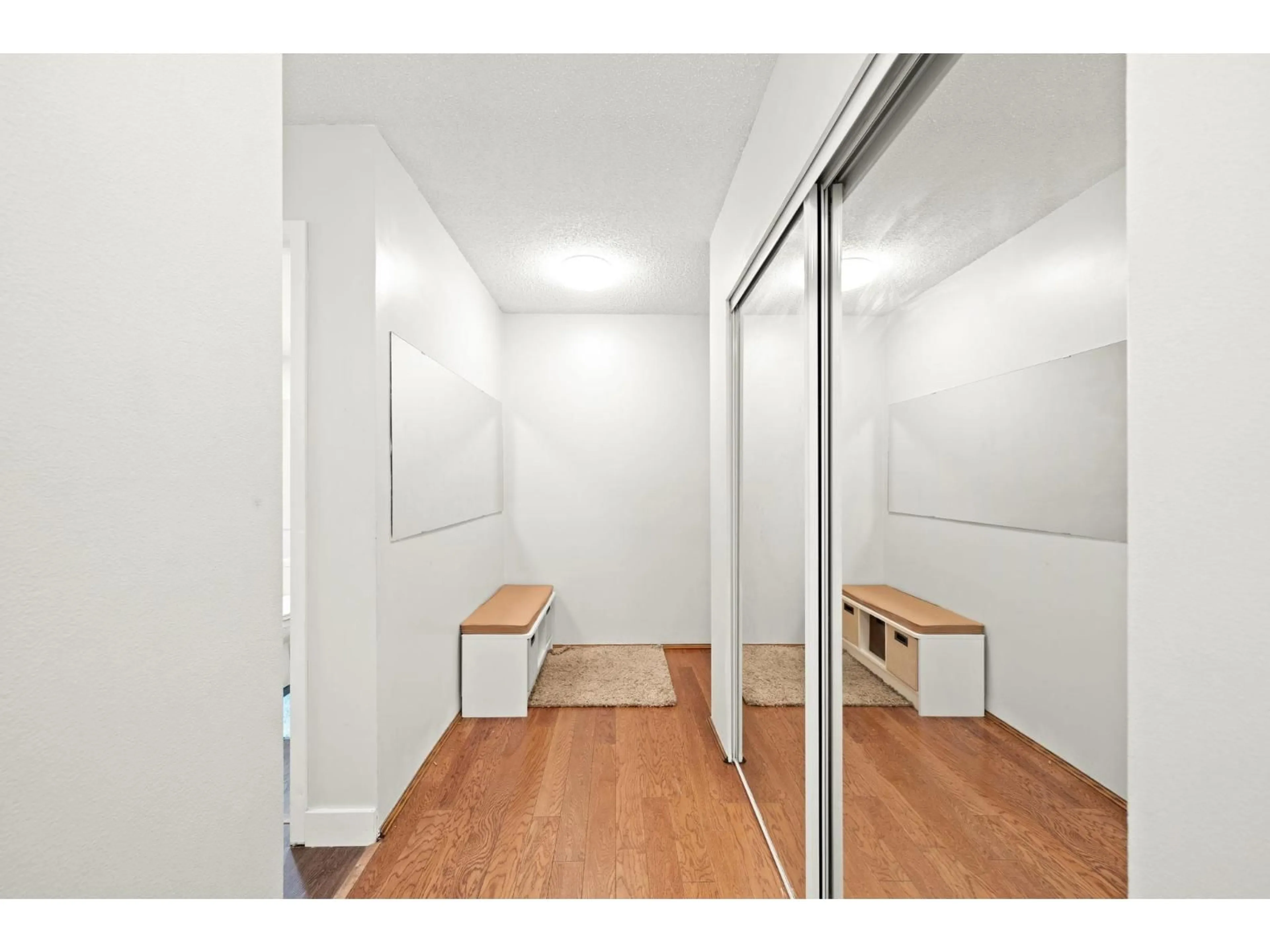 Unknown for 219 - 1760 SOUTHMERE CRESCENT, Surrey British Columbia V4A6E5