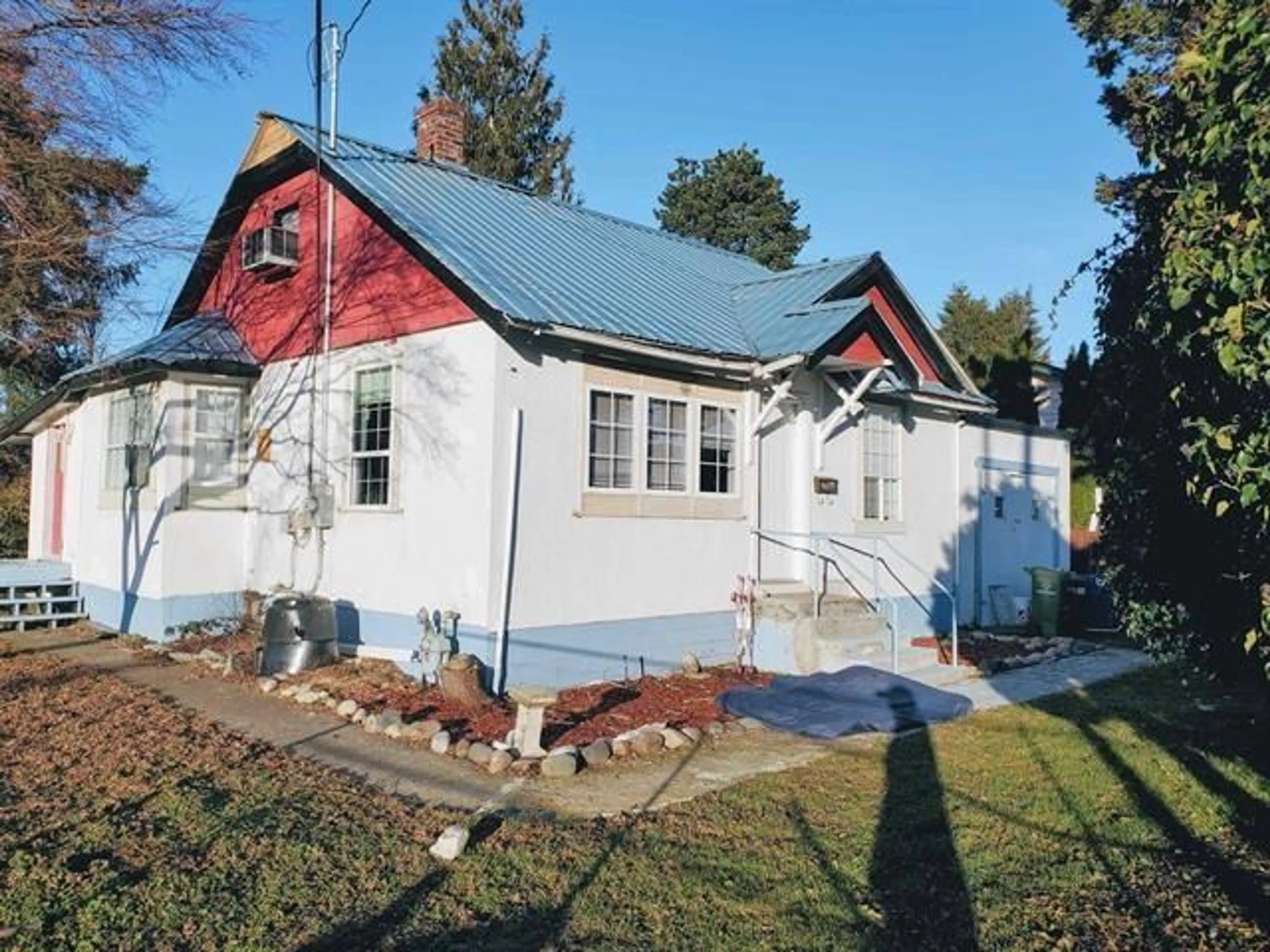 Unknown for 46155 LEWIS AVENUE, Chilliwack British Columbia V2P3E2