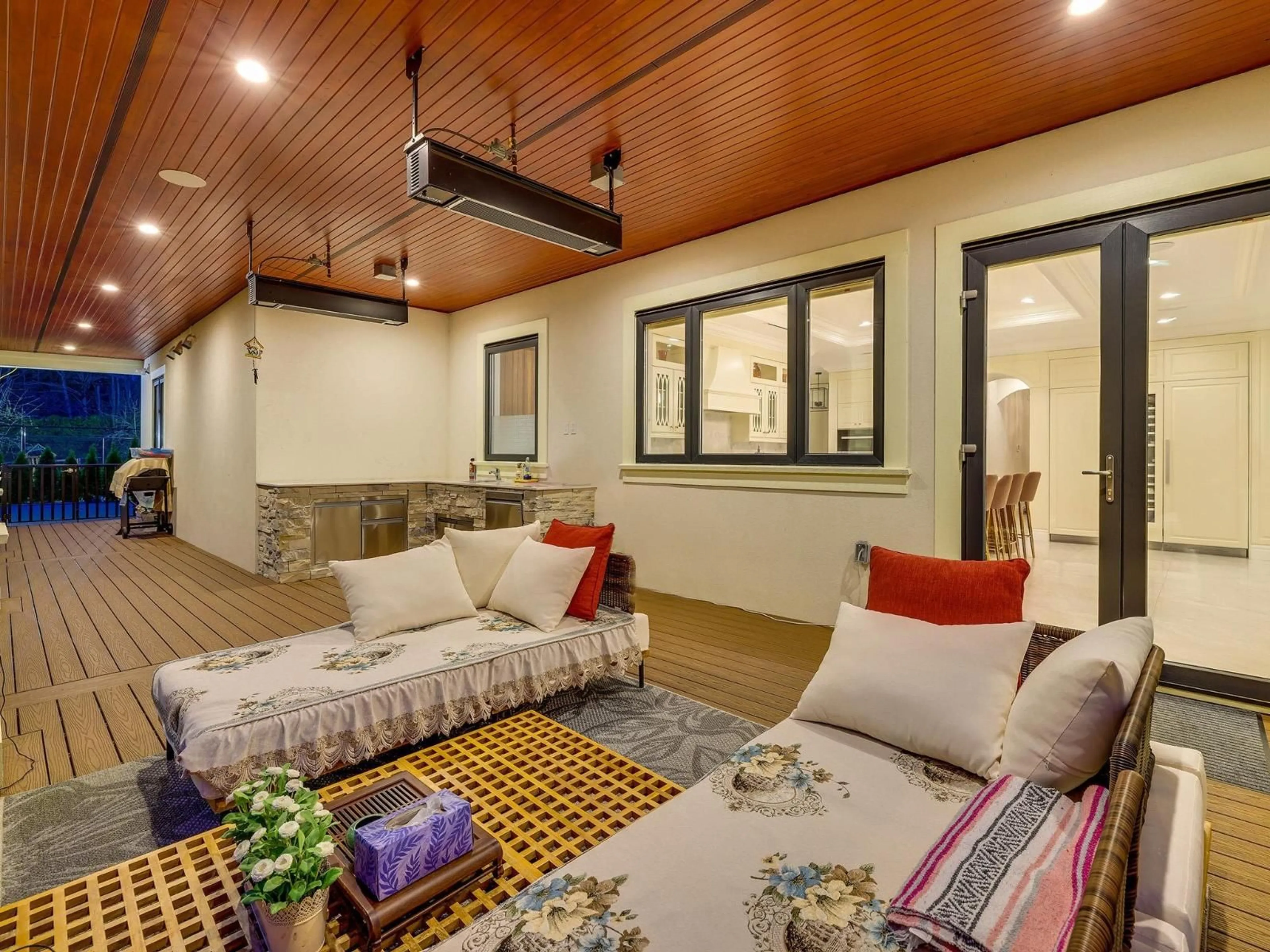 Patio, street for 16375 30B AVENUE, Surrey British Columbia V3S0E3