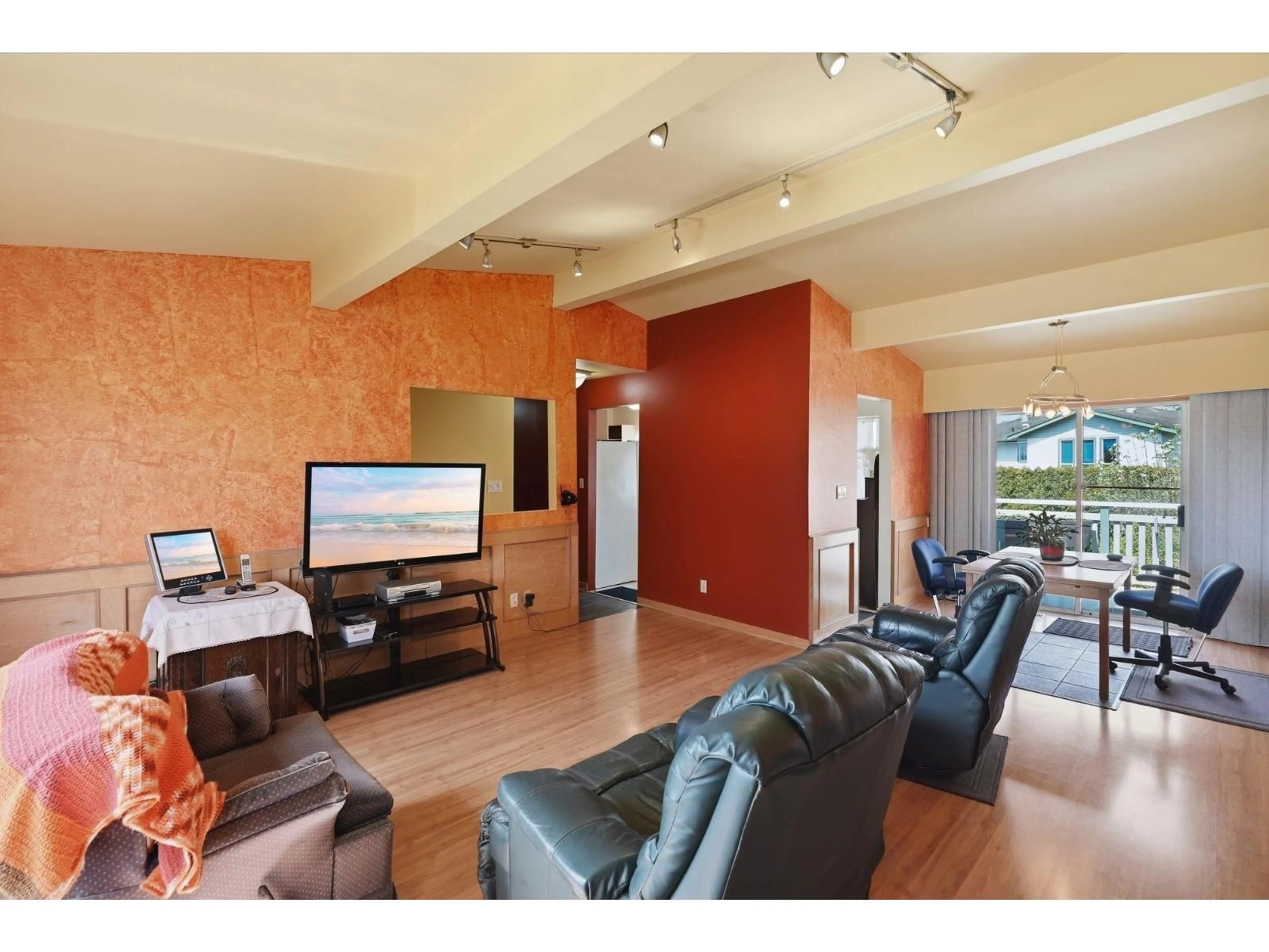 Unknown for 17569 60 AVENUE, Surrey British Columbia V3S1T9