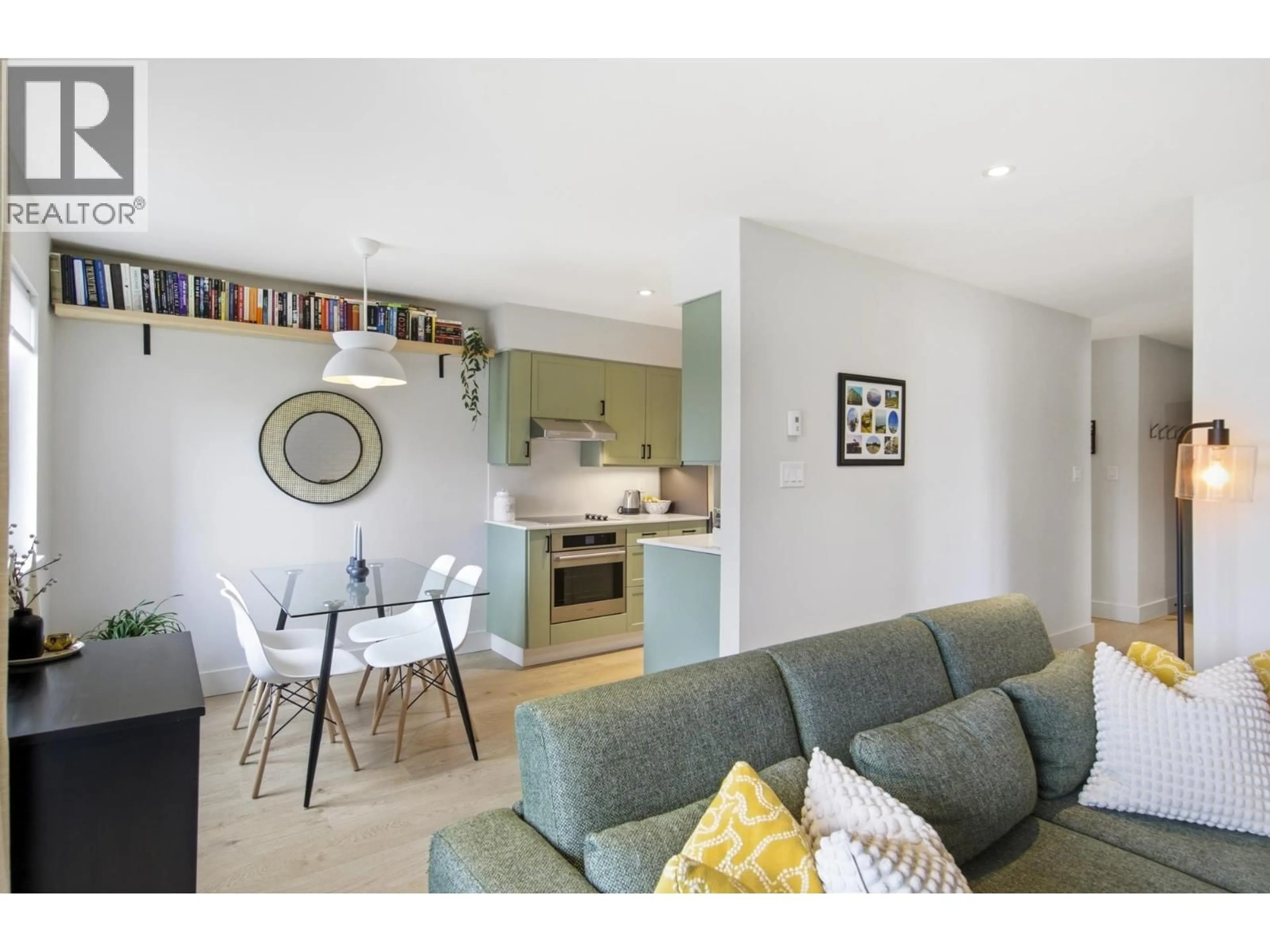 Unknown for 304 - 1825 8TH AVENUE, Vancouver British Columbia V6J1V9