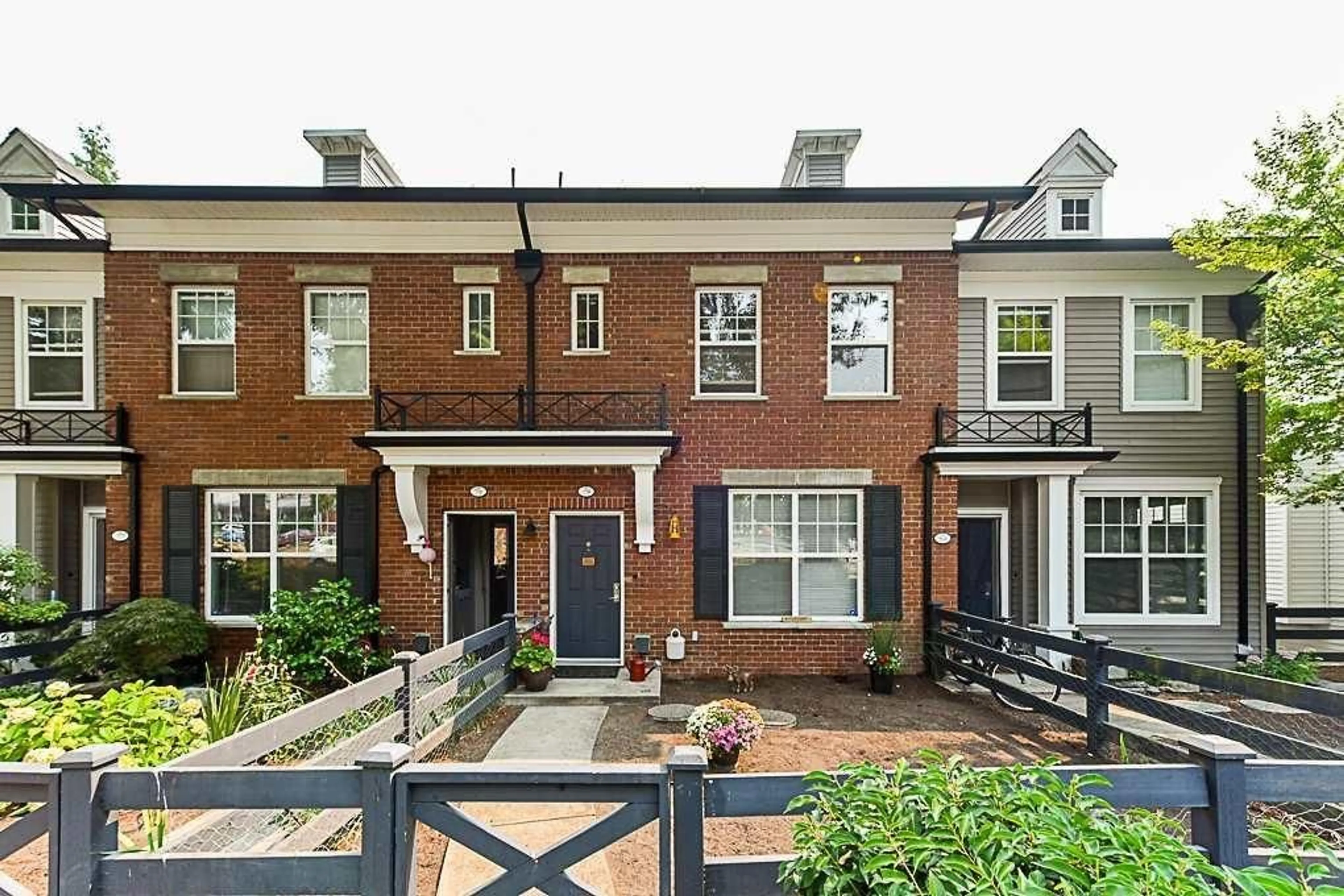 Home with brick exterior material, street for 79 - 15075 60 AVENUE, Surrey British Columbia V3S1S1