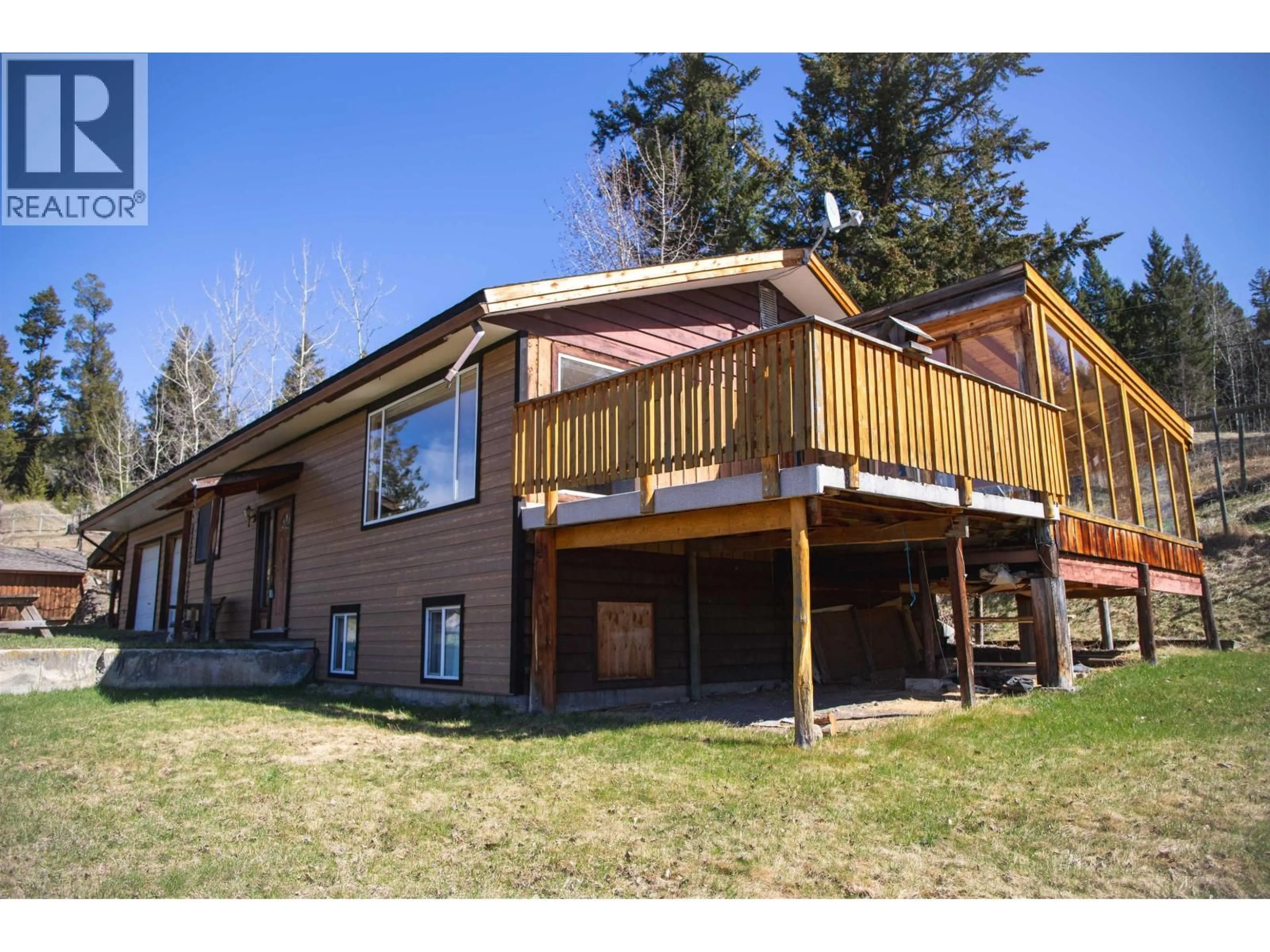 Patio, unknown for 7115 CONNIE ROAD, Bridge Lake British Columbia V0K1X2