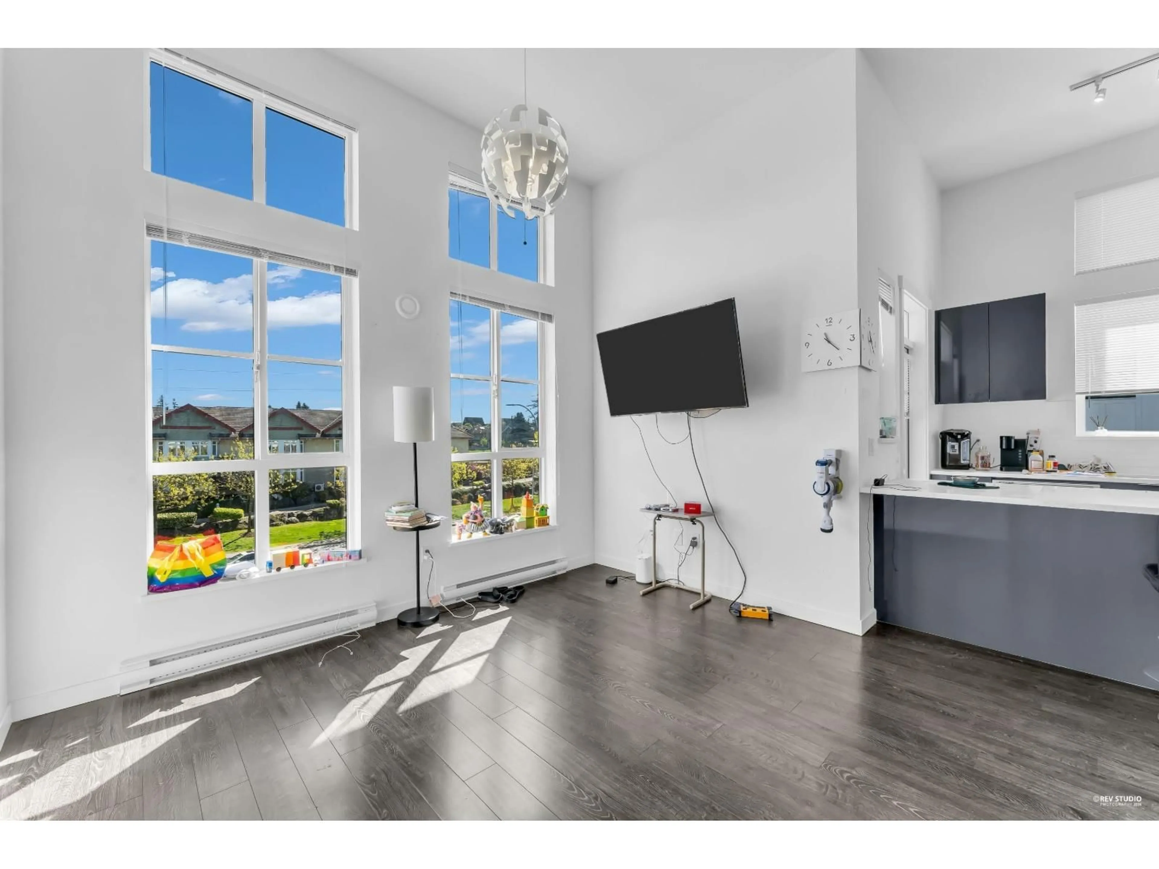 Unknown for 425 - 15138 34 AVENUE, Surrey British Columbia V3Z0Y5