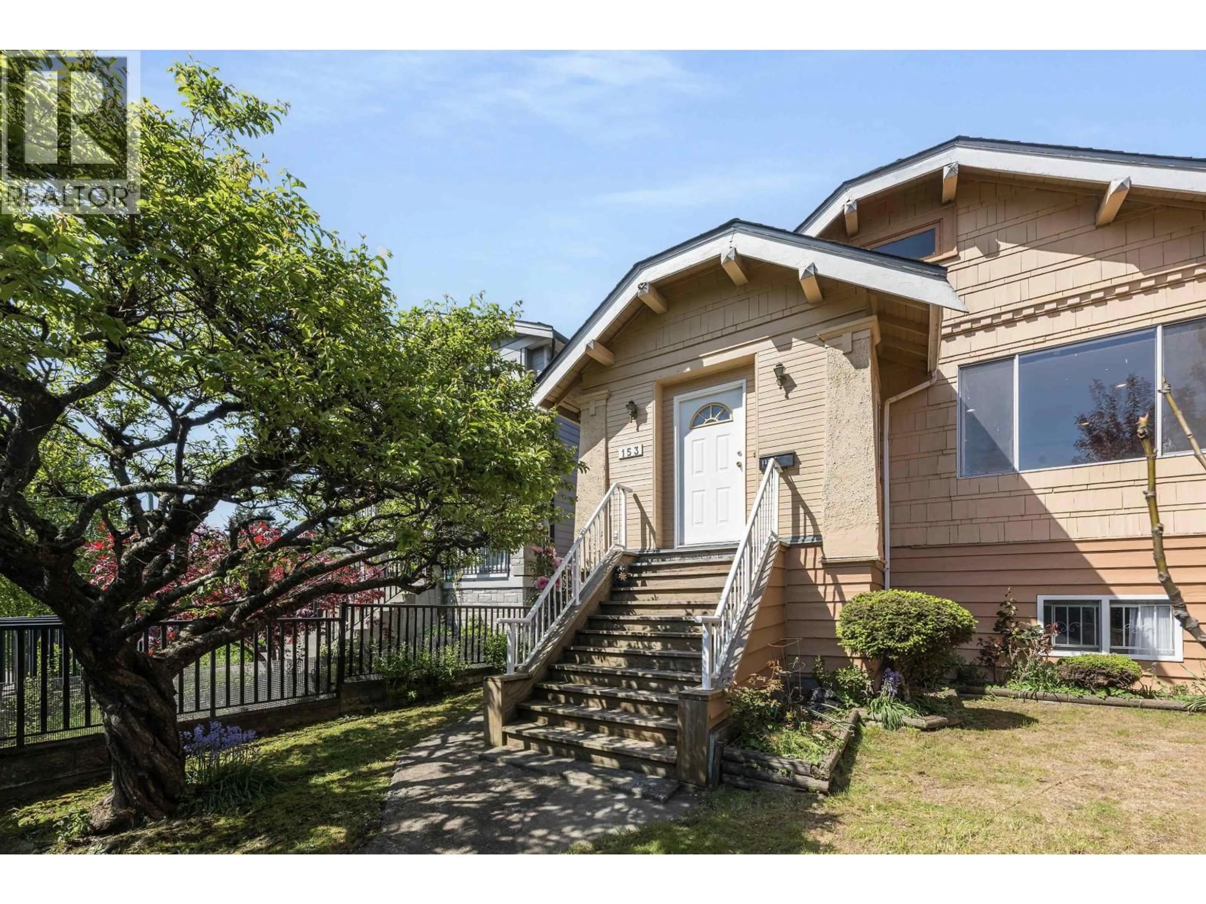 Home with vinyl exterior material, street for 153 MARINE DRIVE, Vancouver British Columbia V5X2S2