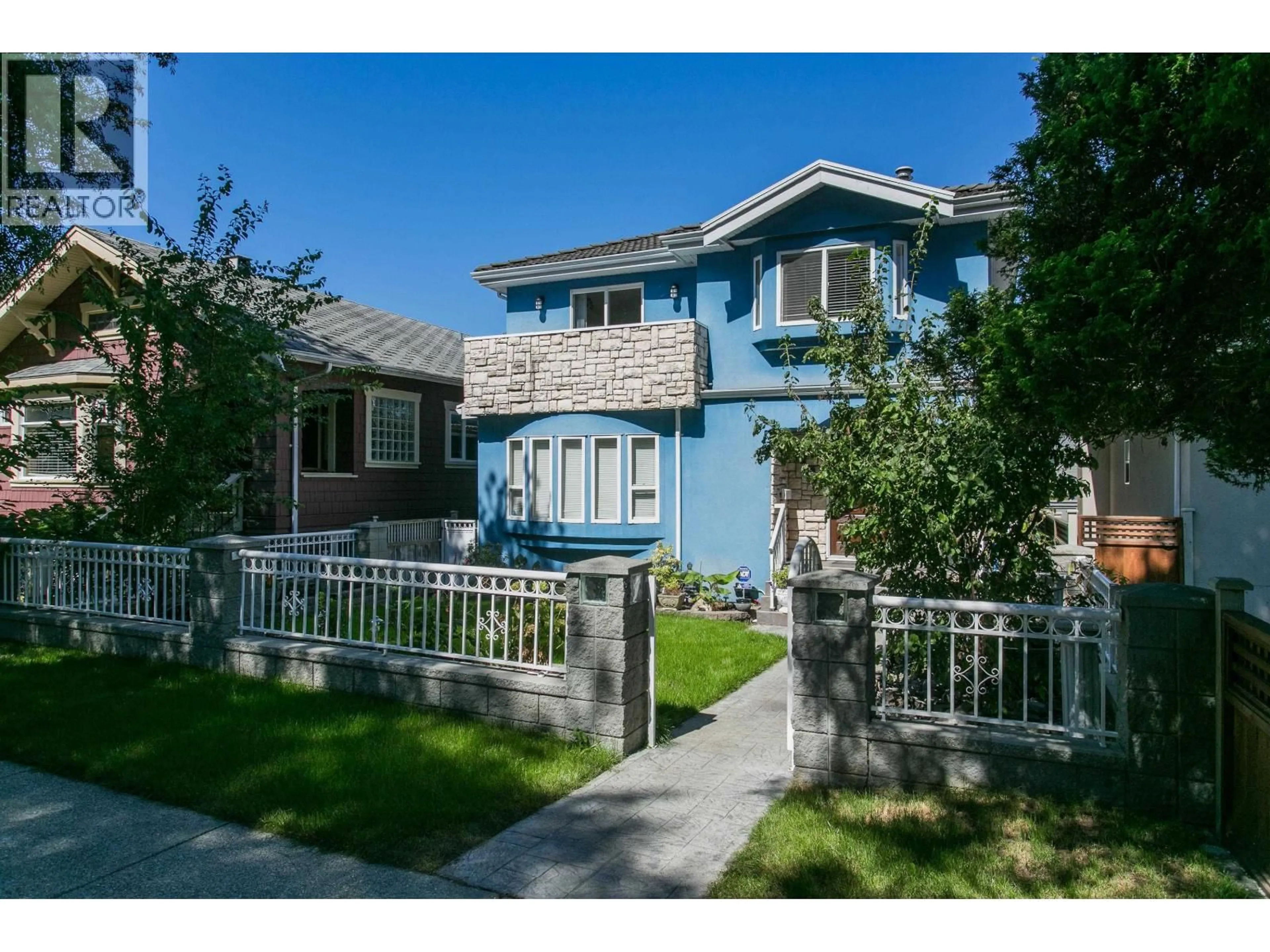 Unknown for 915 23RD AVENUE, Vancouver British Columbia V5V1Y6