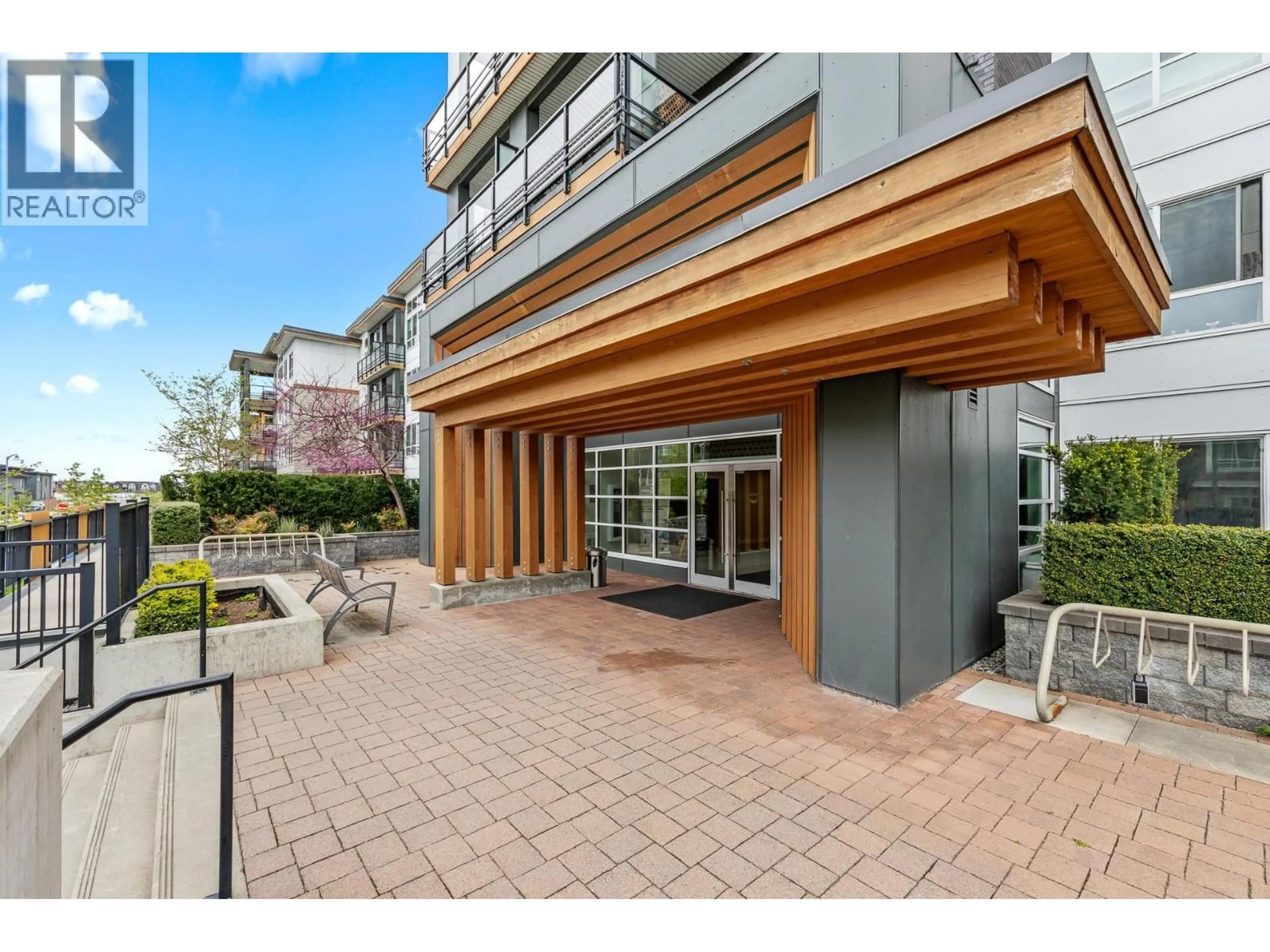 Patio, unknown for 215 - 1892 STARLING DRIVE, Tsawwassen British Columbia V4M0C7