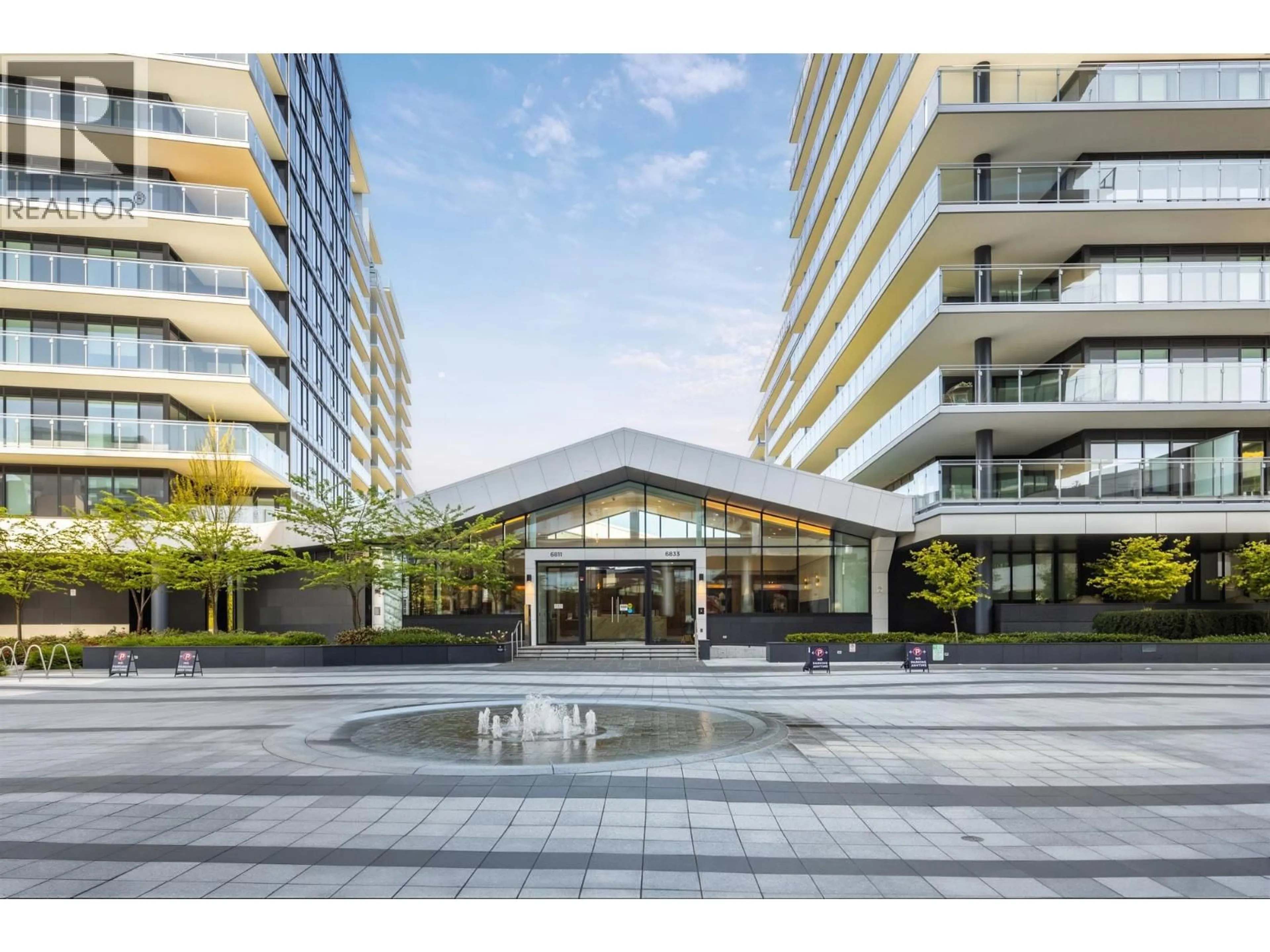 Indoor foyer for 703 - 6833 PEARSON WAY, Richmond British Columbia V7C0E8