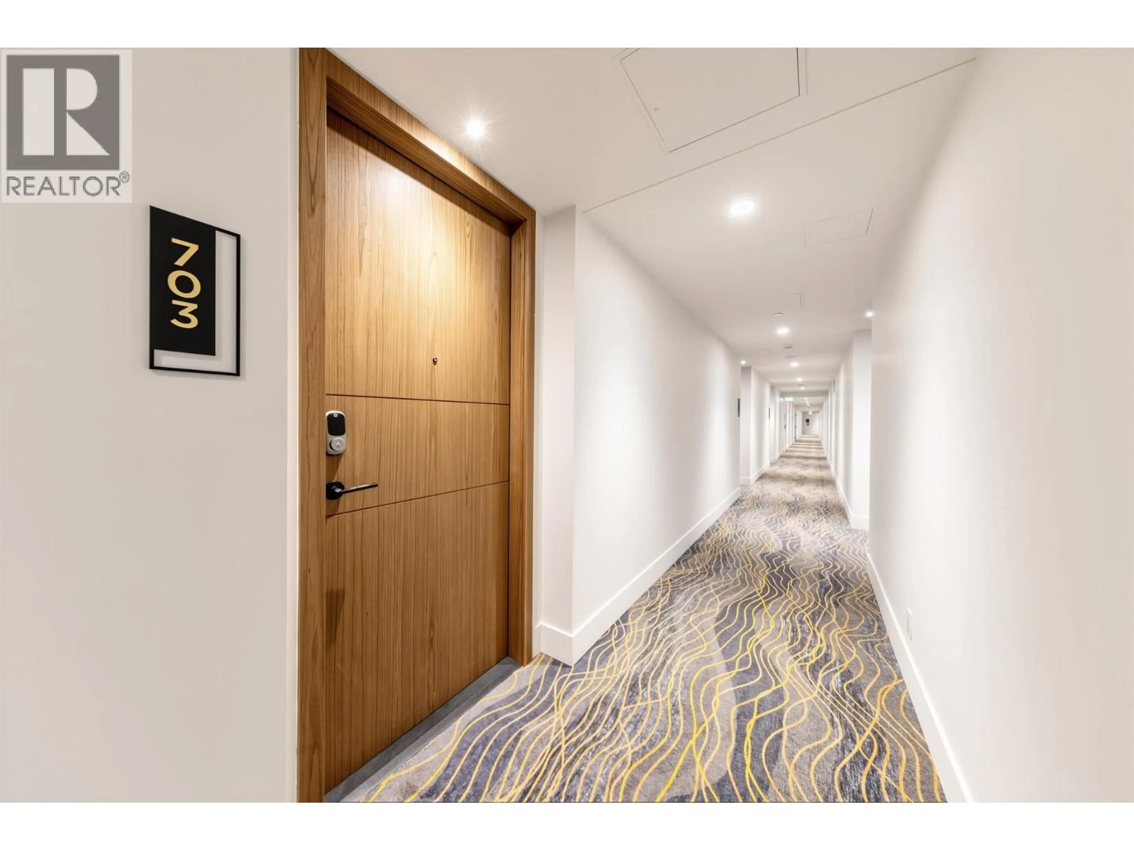 Indoor foyer for 703 - 6833 PEARSON WAY, Richmond British Columbia V7C0E8