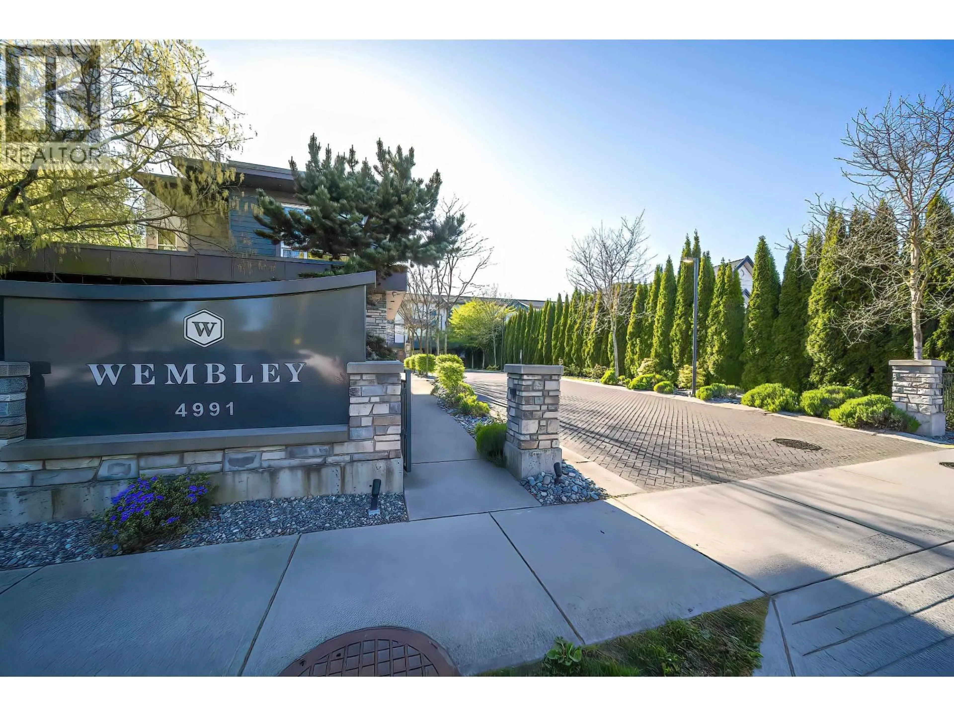 Indoor entryway for 10 - 4991 NO. 5 ROAD, Richmond British Columbia V6X0S9