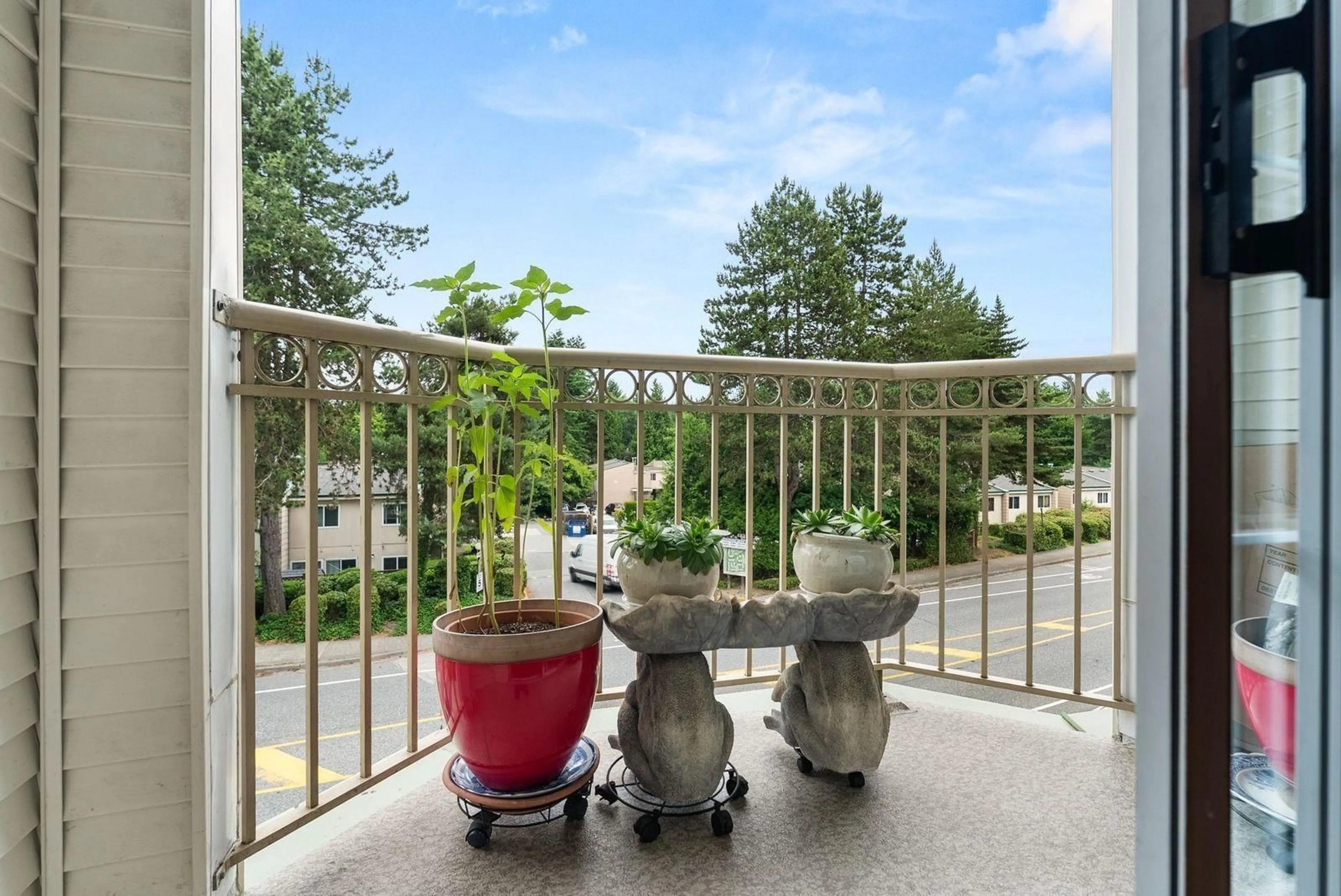 Patio, unknown for 302 - 15258 105 AVENUE, Surrey British Columbia V3R0W8