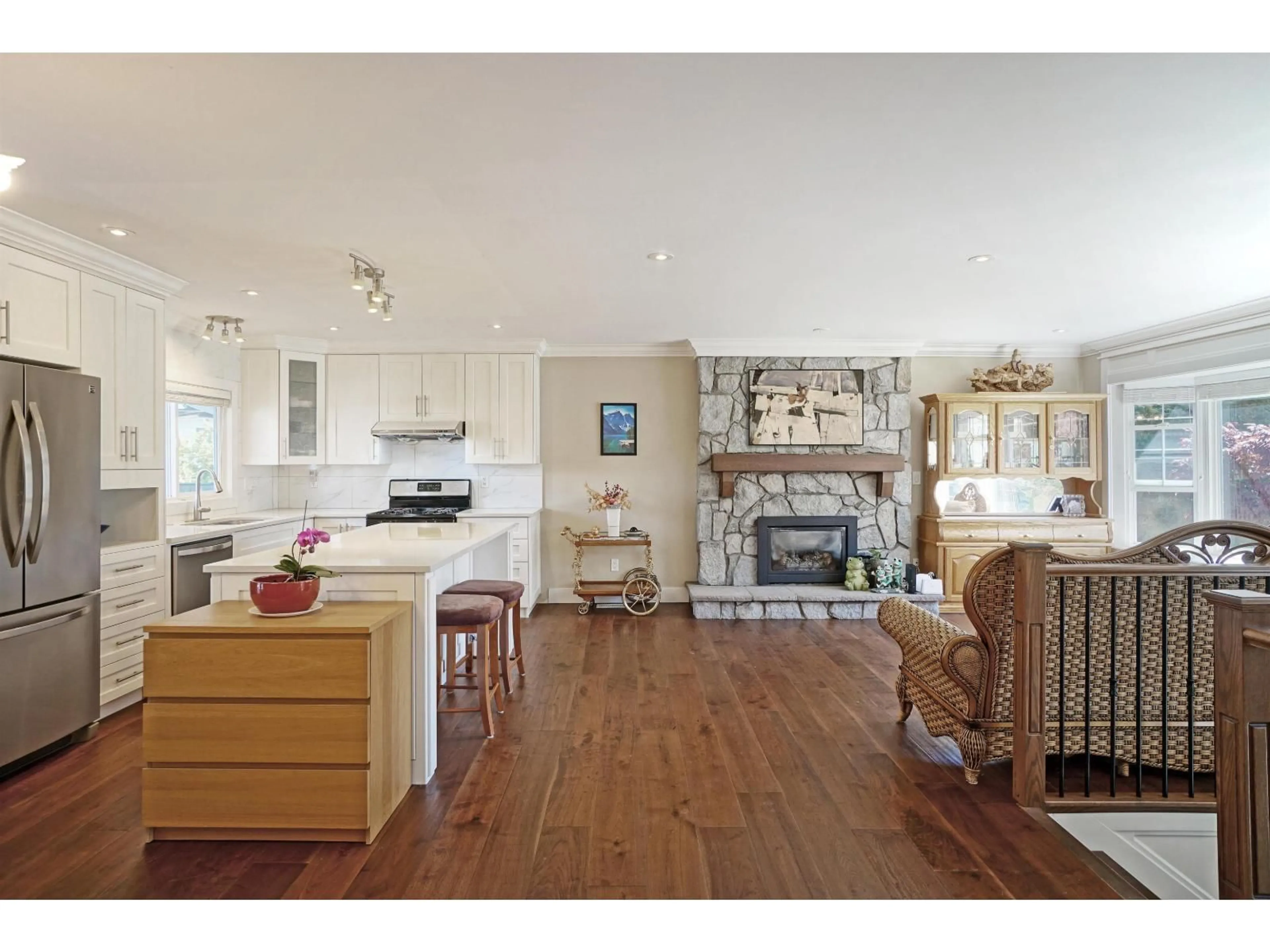 Unknown for 15125 CANARY DRIVE, Surrey British Columbia V3R4V4