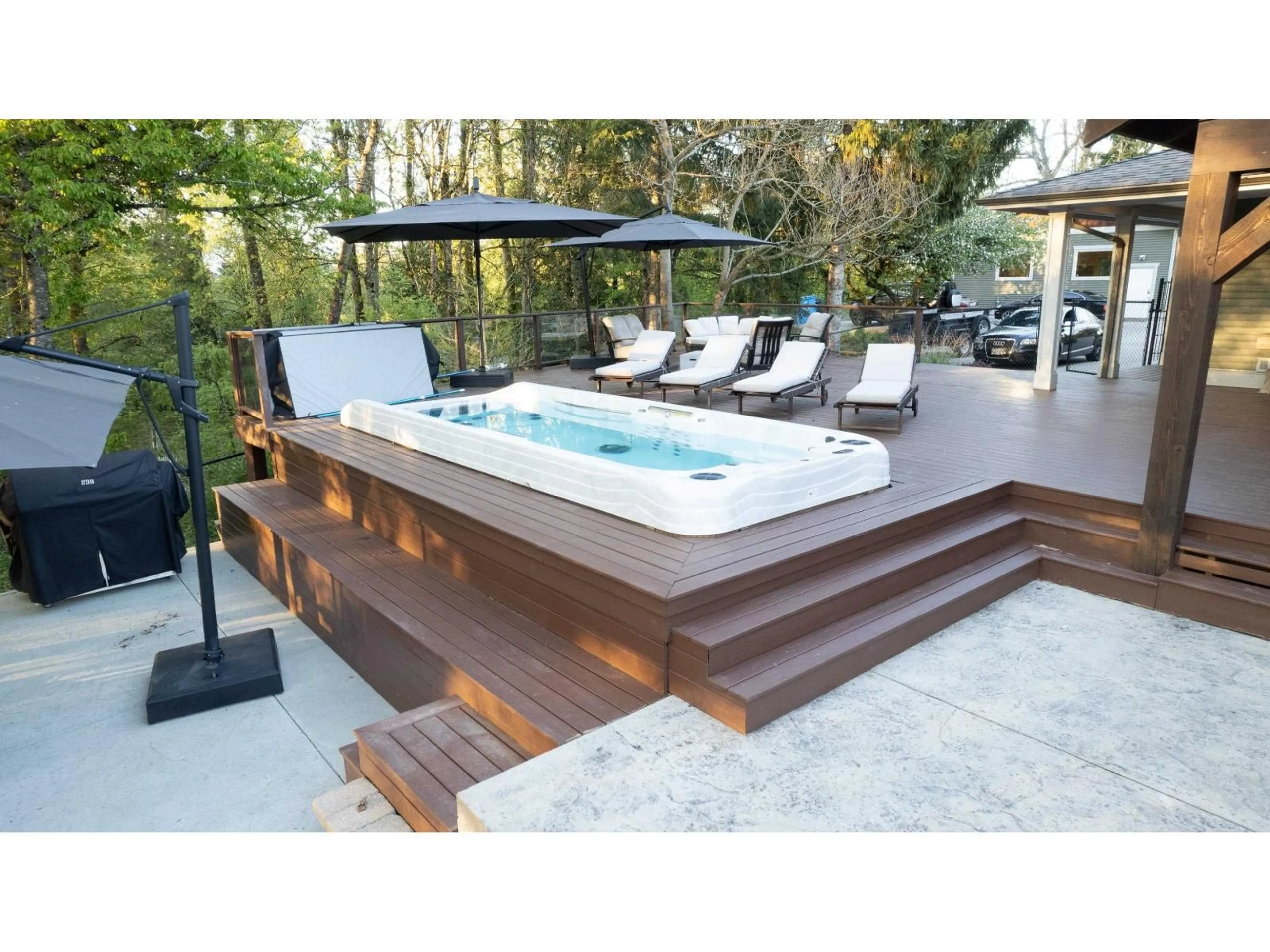 Patio, unknown for 8091 232 STREET, Langley British Columbia V1M3R8