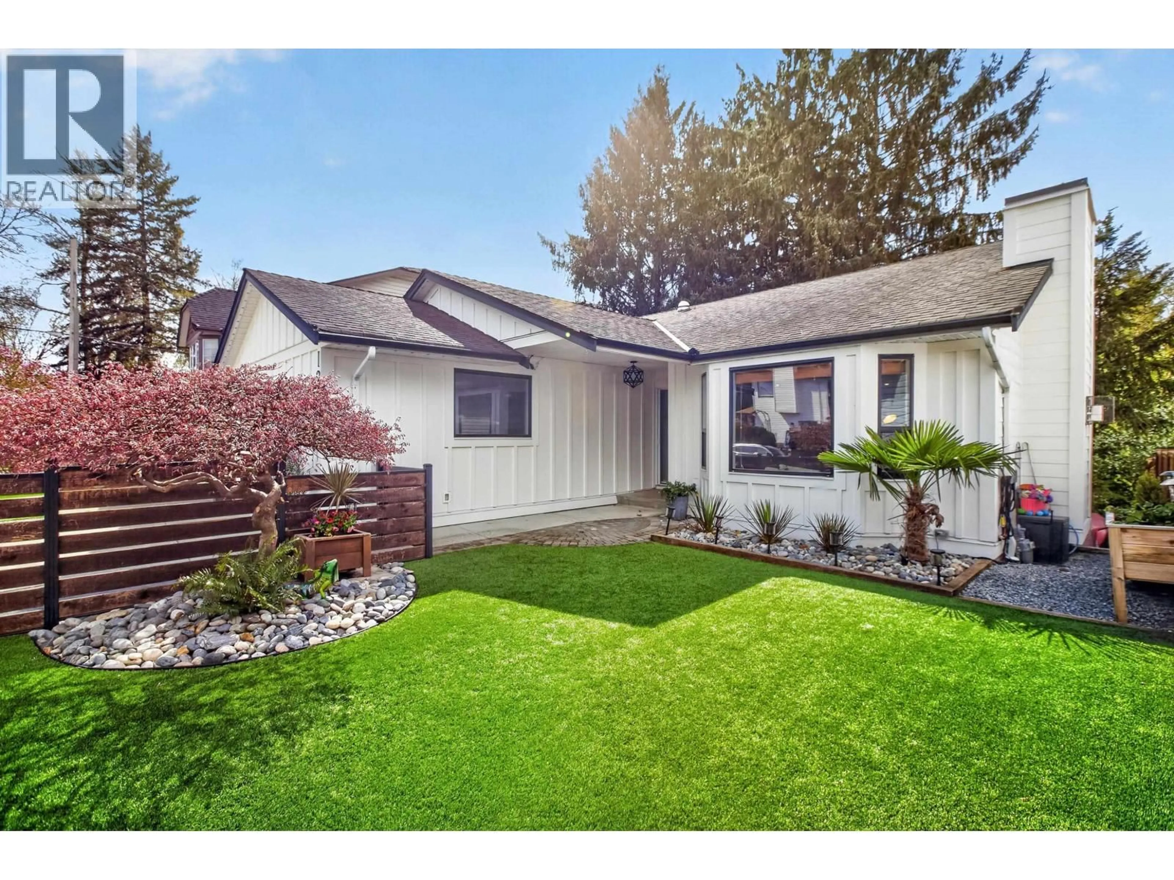 Home with vinyl exterior material, street for 12409 233A STREET, Maple Ridge British Columbia V2X0N1