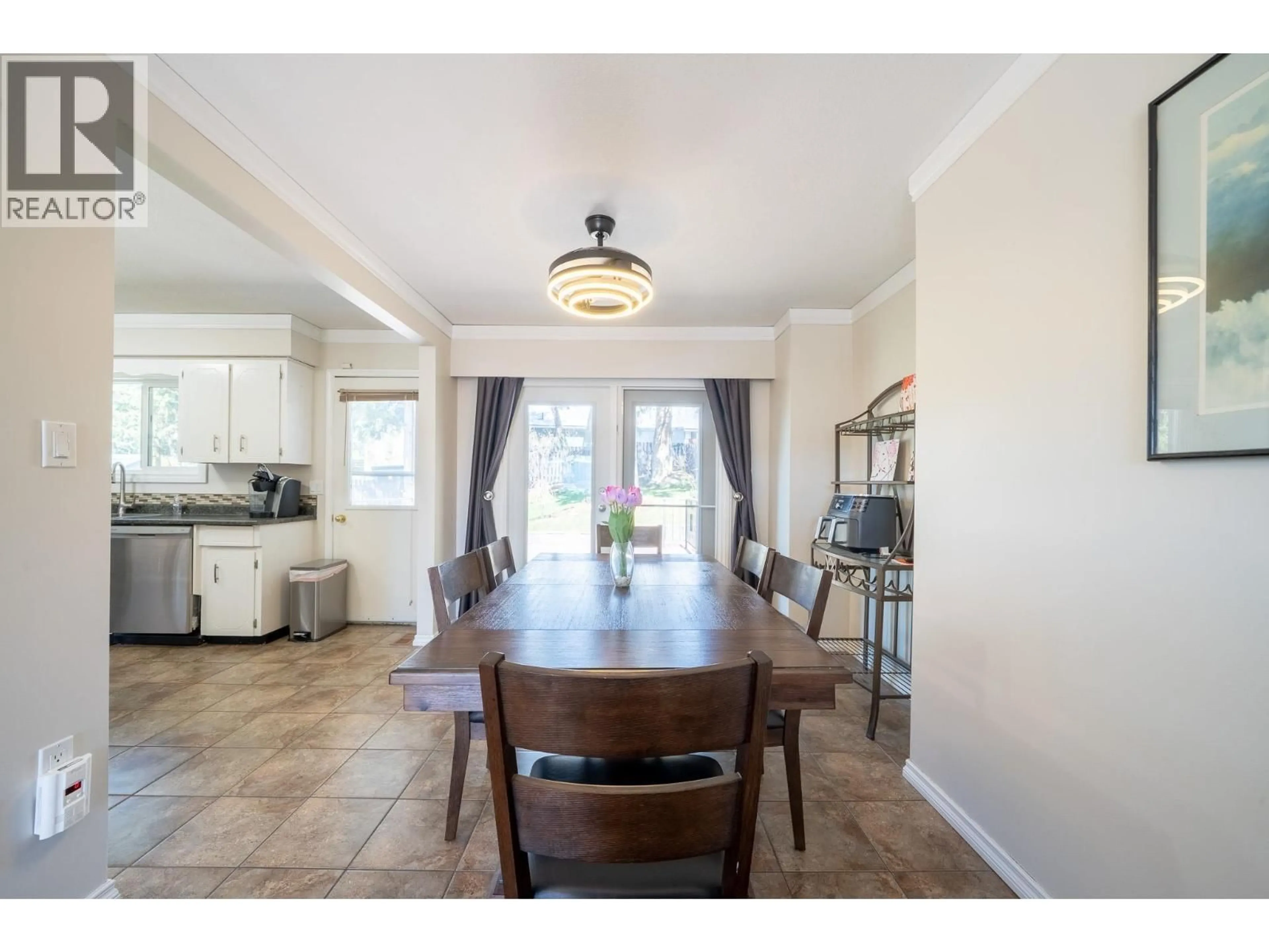 Dining room, ceramic/tile floor for 1215 RESKER PLACE, Williams Lake British Columbia V2G4H9