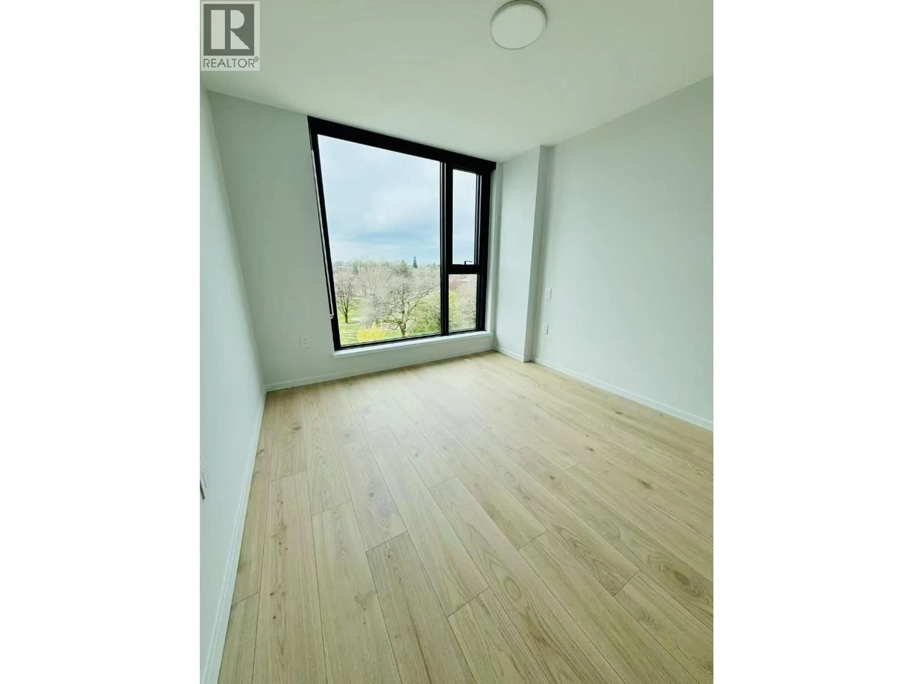 Unknown for 602 - 2729 KINGSWAY, Vancouver British Columbia V5R4S9