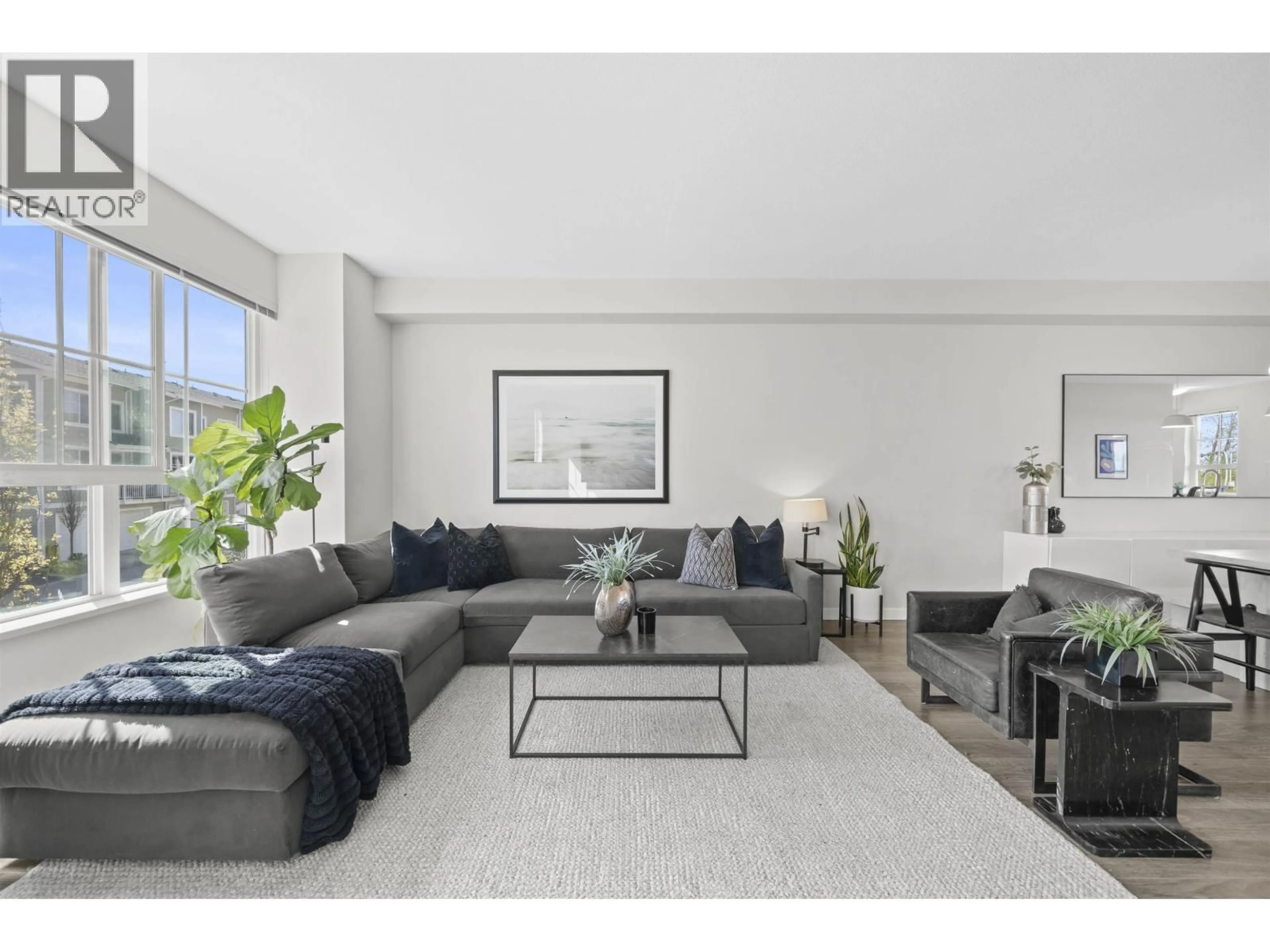 Living room with furniture, unknown for 14 - 5551 ADMIRAL WAY, Delta British Columbia V4K0C9