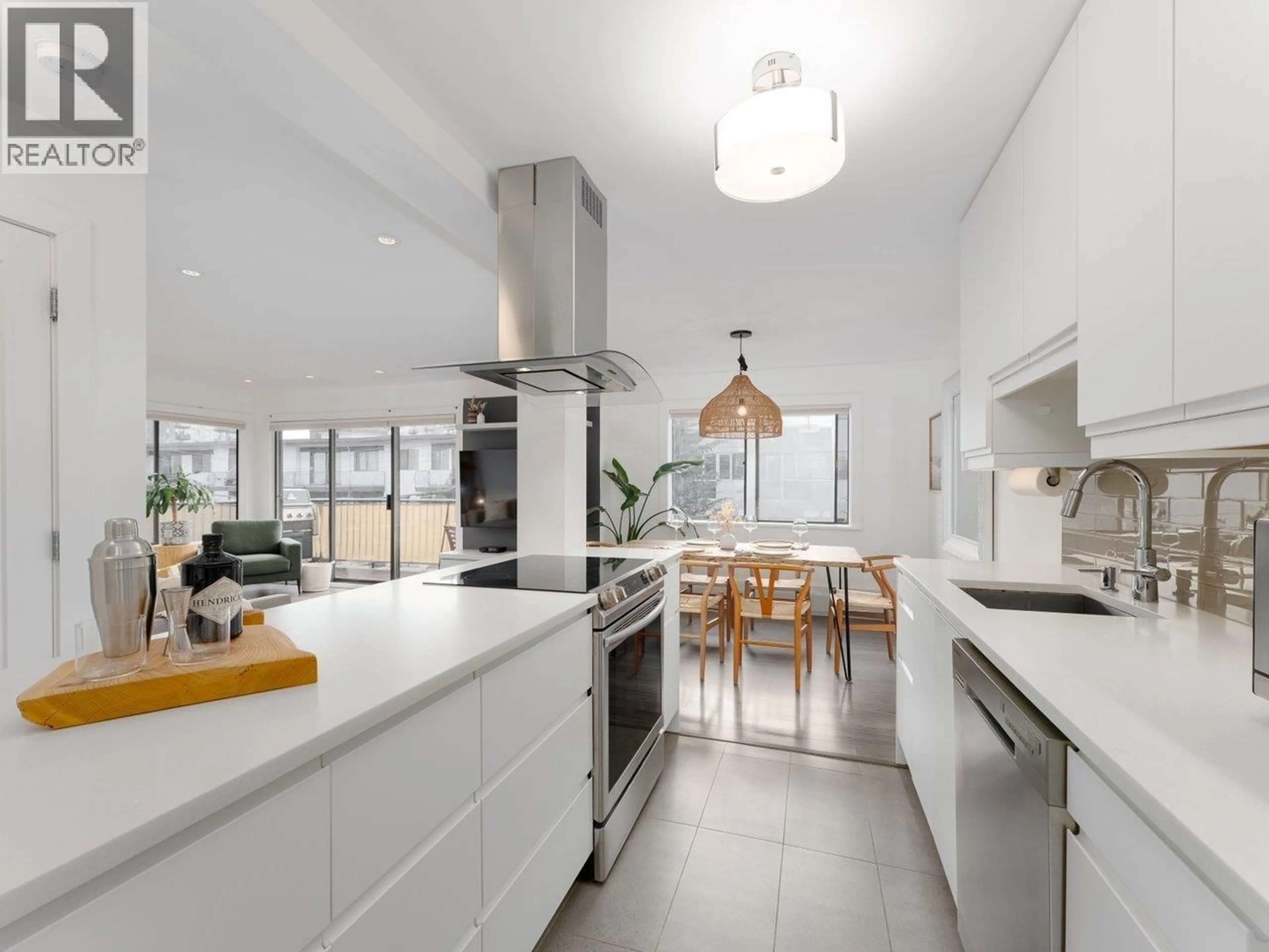 Contemporary kitchen, ceramic/tile floor for 103 - 127 4TH STREET, North Vancouver British Columbia V7L1H7