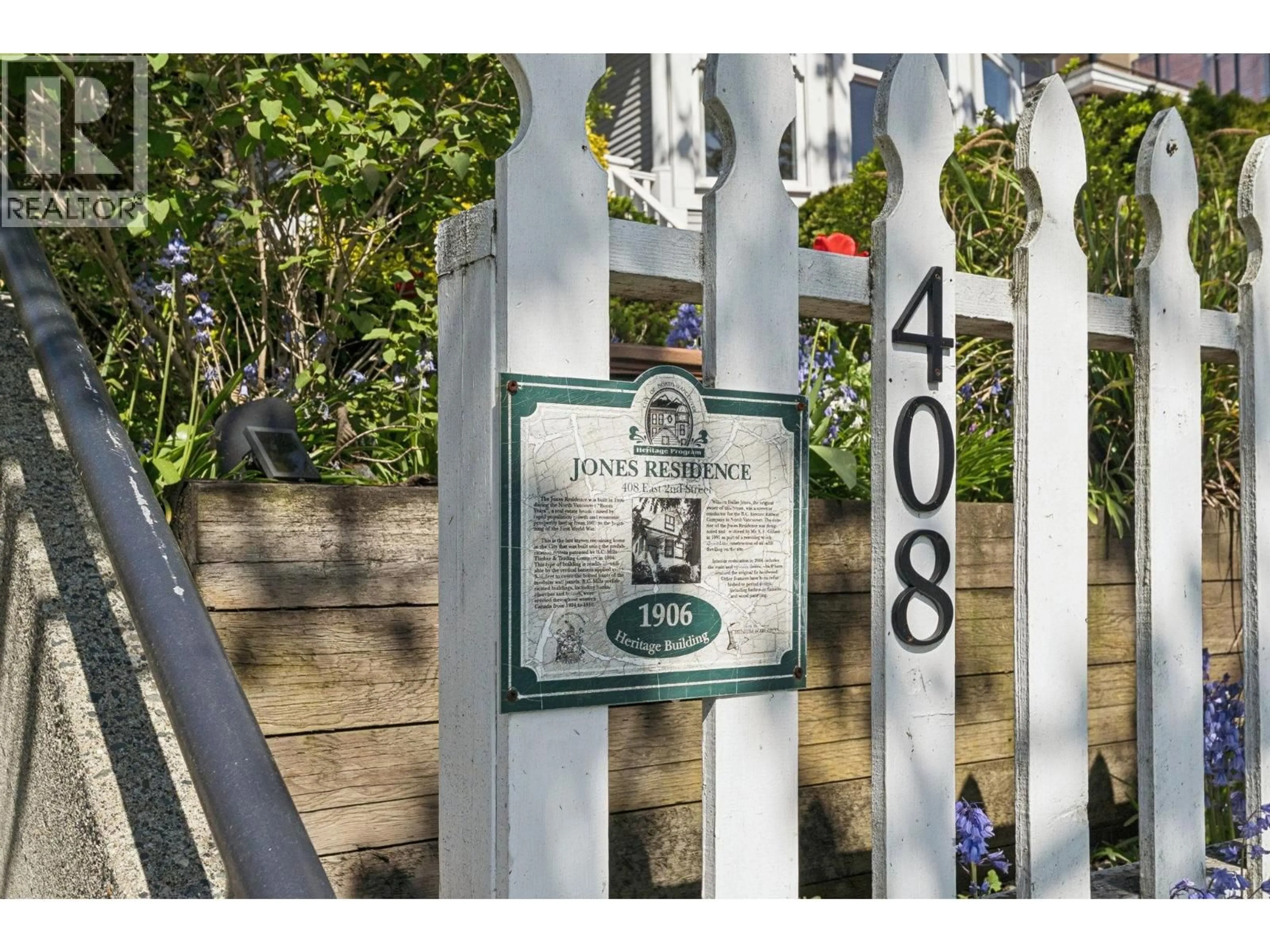 Unknown for 408 2ND STREET, North Vancouver British Columbia V7L1C8