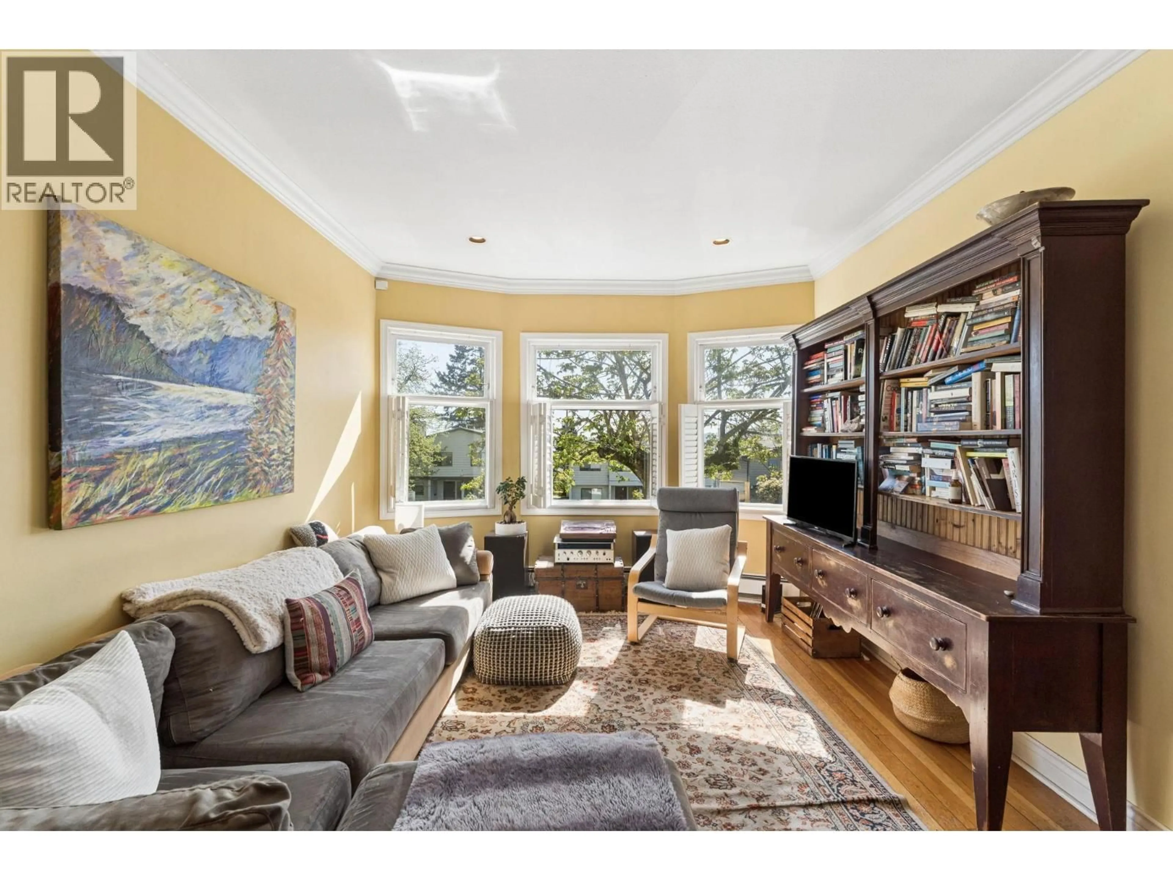 Unknown for 408 2ND STREET, North Vancouver British Columbia V7L1C8