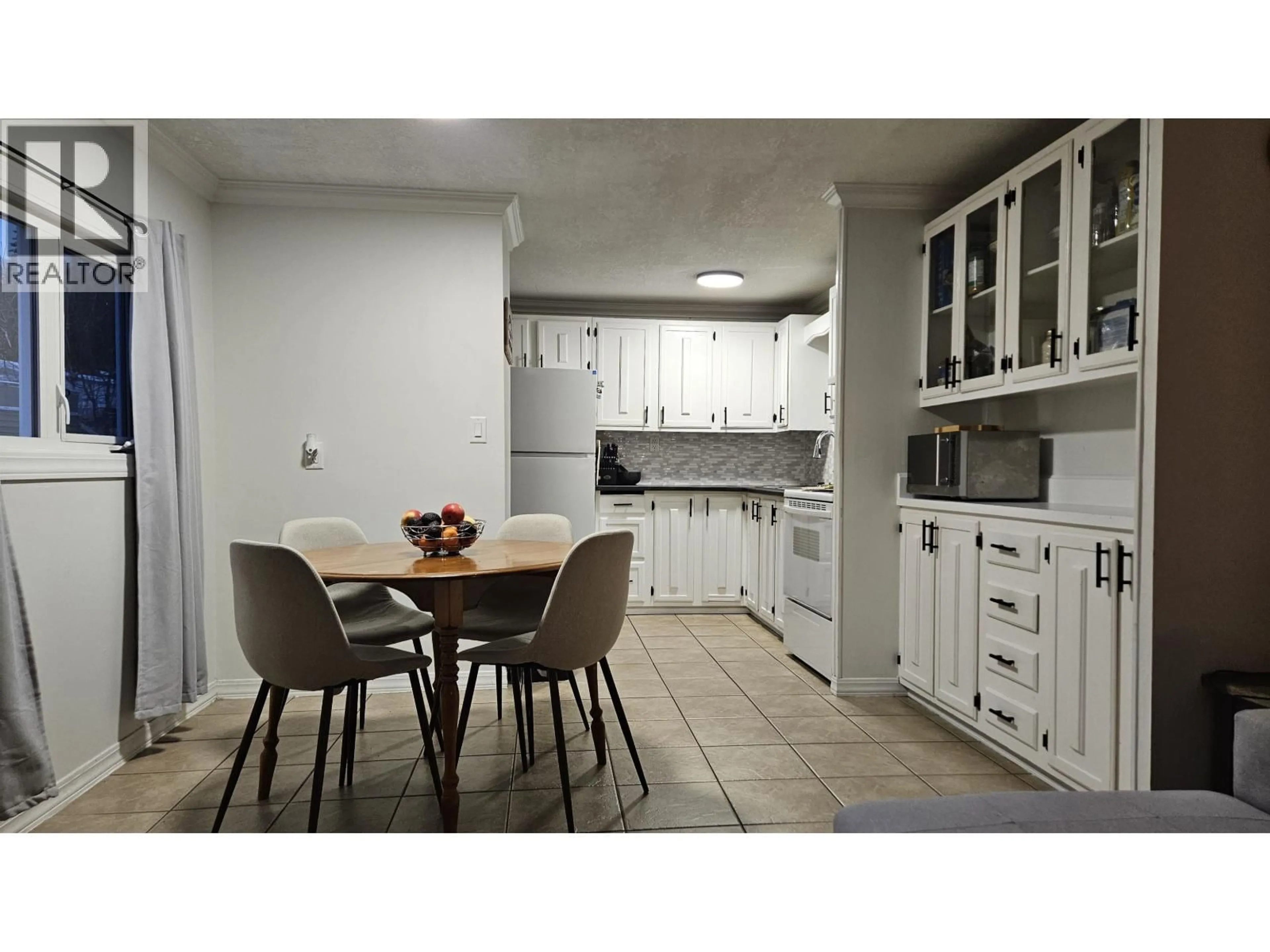 Standard kitchen, unknown for A7 - 5931 COOK COURT, Prince George British Columbia V2K1V5