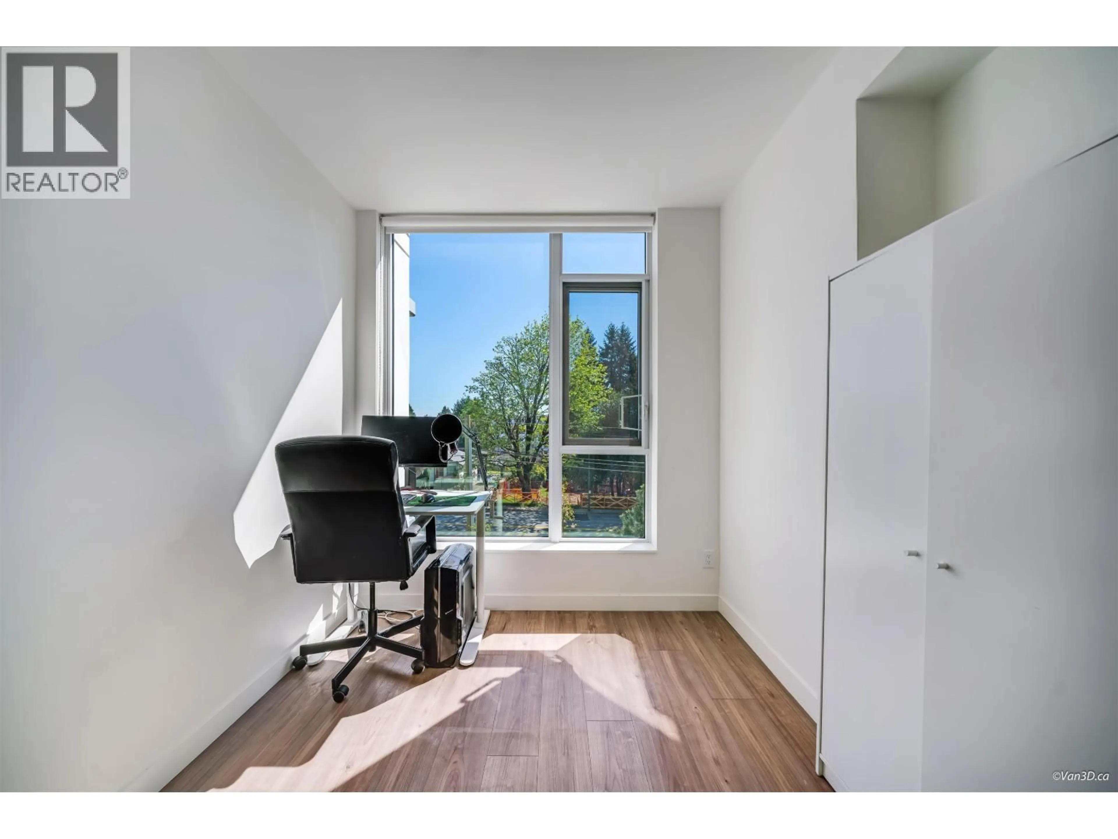 A pic of a room for 205 - 585 AUSTIN AVENUE, Coquitlam British Columbia V3K0G6