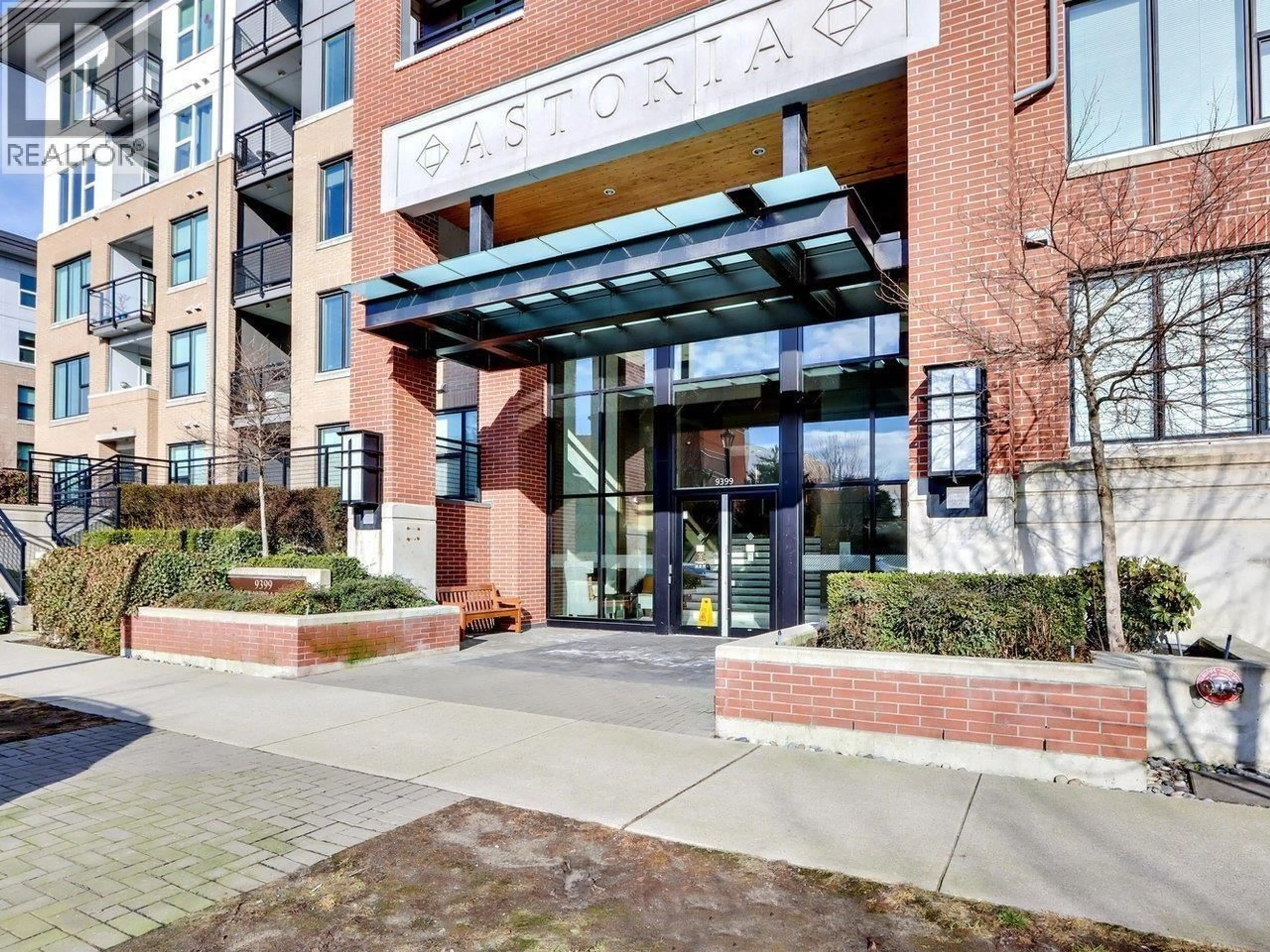 Indoor foyer for 102 - 9399 ALEXANDRA ROAD, Richmond British Columbia V6X0L7