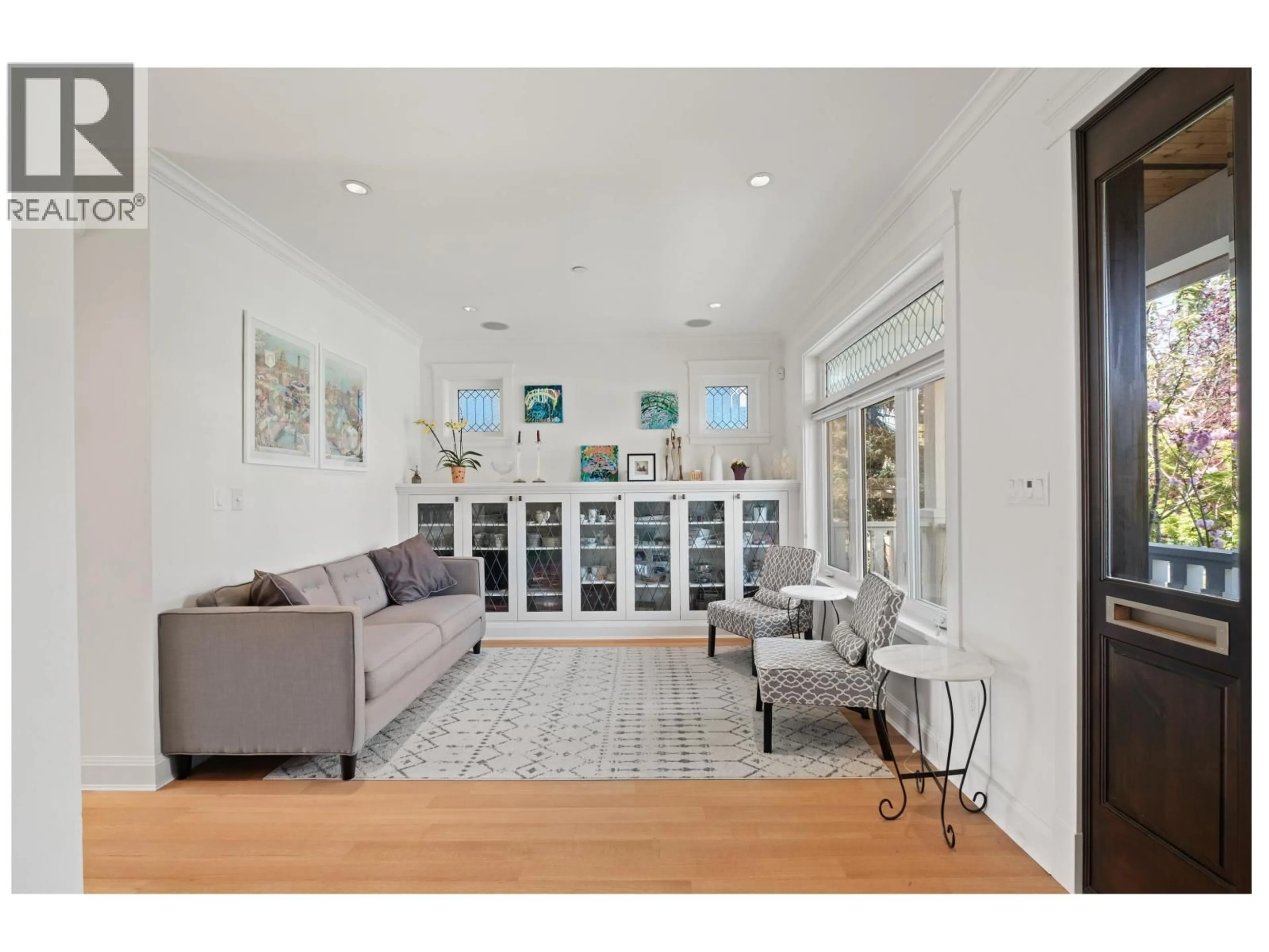 Living room with furniture, unknown for 1008 14TH AVENUE, Vancouver British Columbia V5T2N9