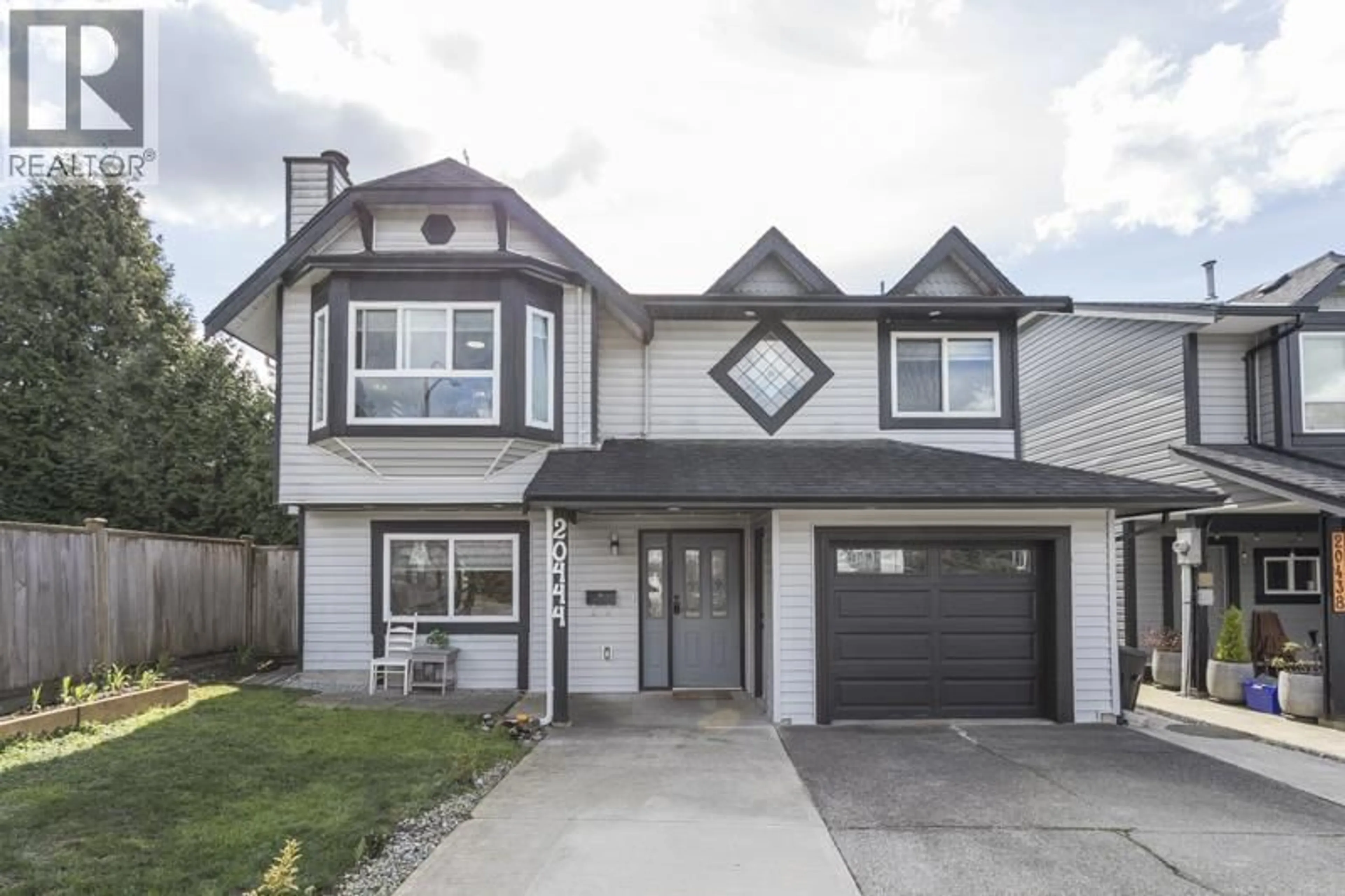 Home with vinyl exterior material, street for 20444 DALE DRIVE, Maple Ridge British Columbia V2X8V9