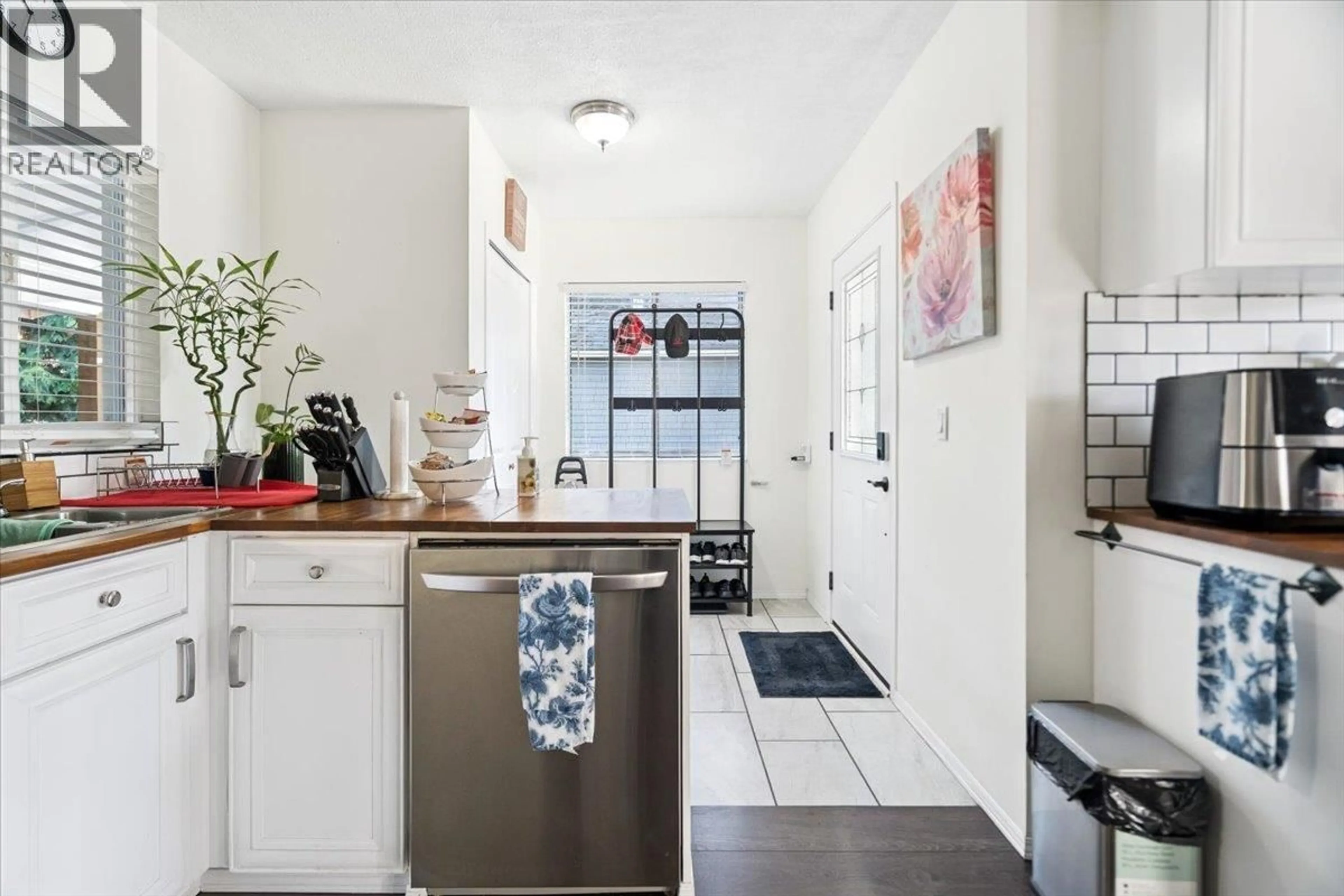 Unknown for 21339 DEWDNEY TRUNK ROAD, Maple Ridge British Columbia V2X3G2